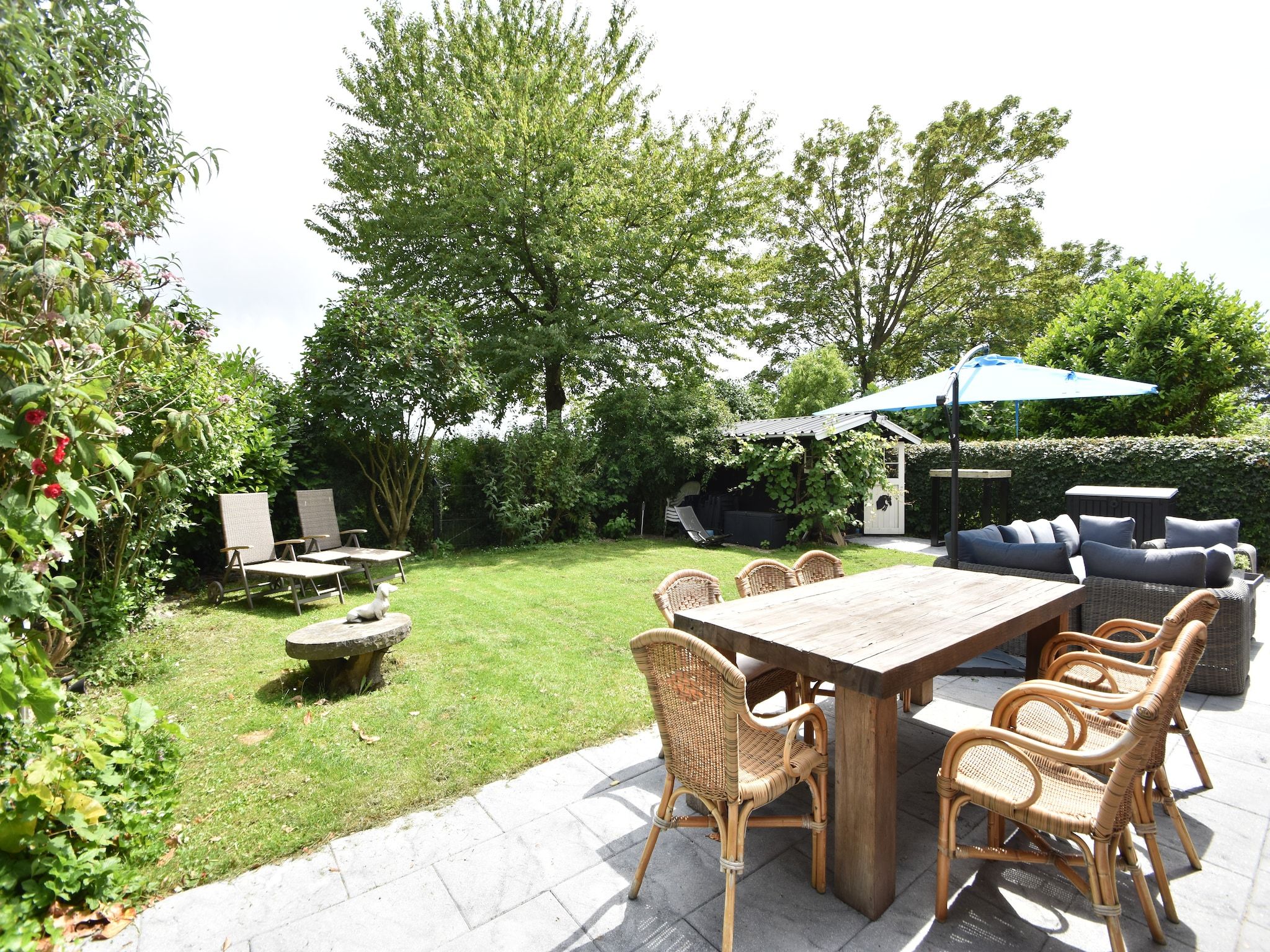 De tuin van Het Mosselhuys in Bruinisse