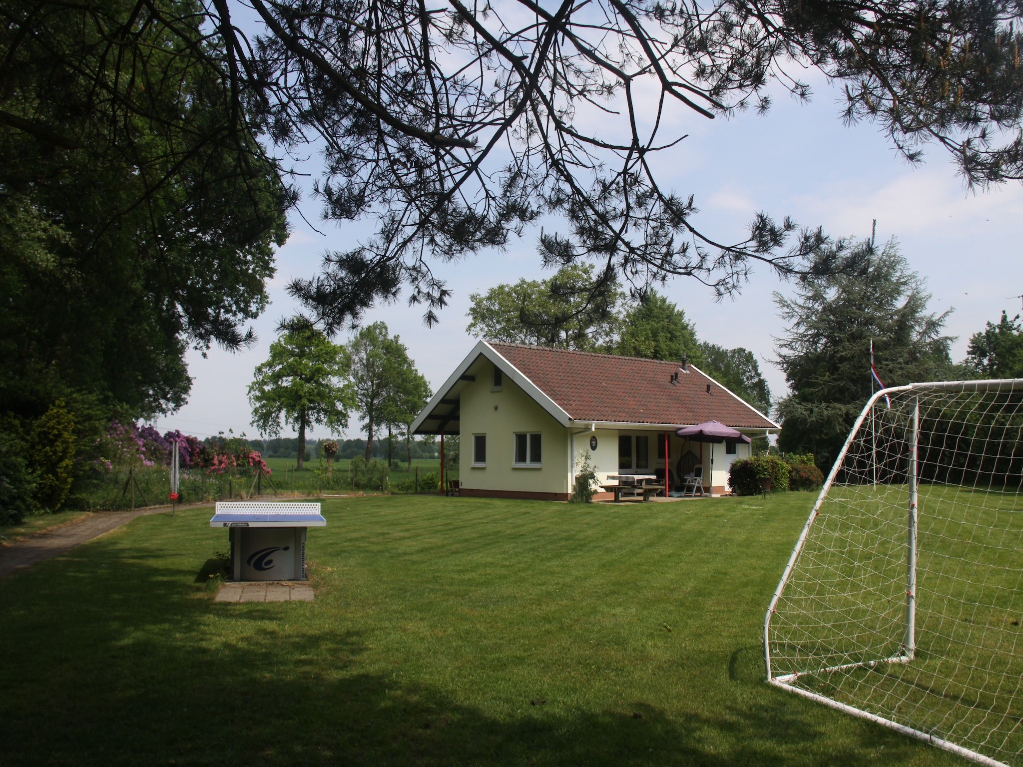 De tuin van Kempernoel in Heino