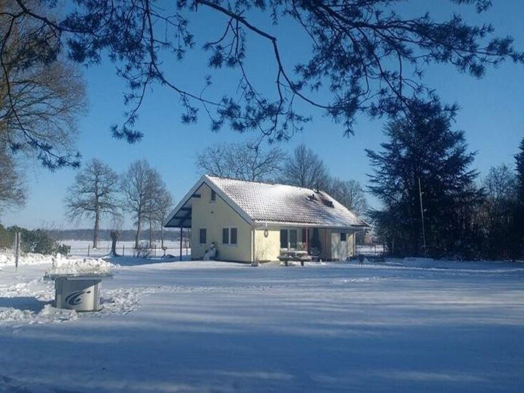 De buitenkant van Kempernoel in Heino