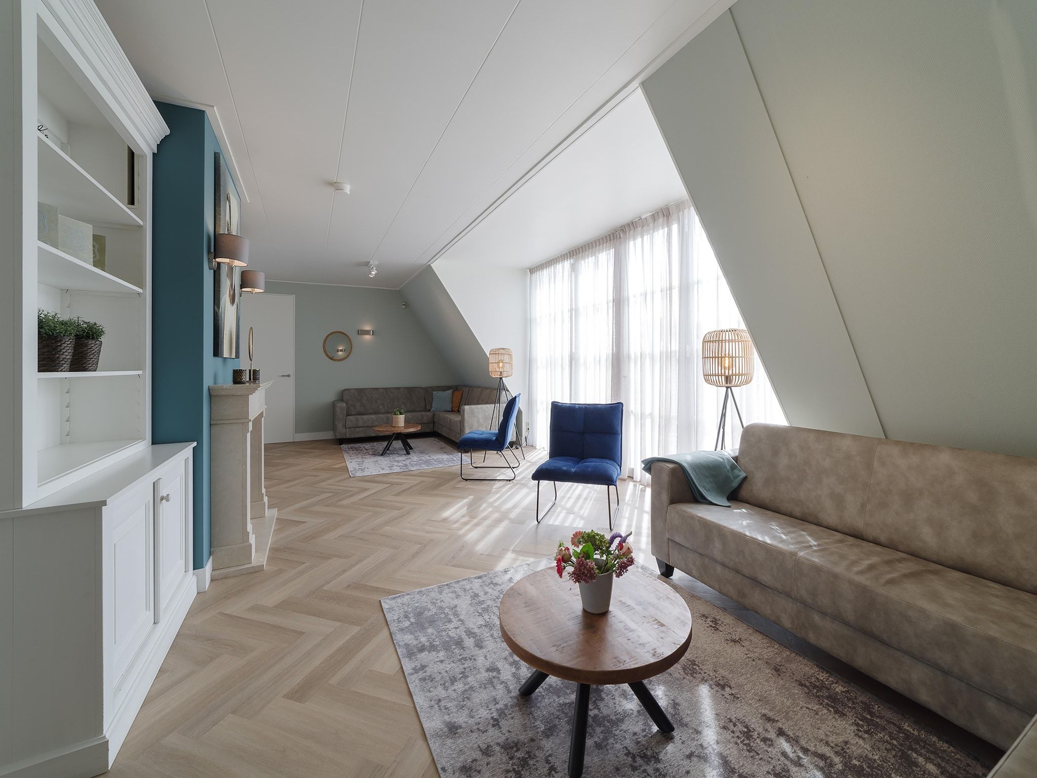 De woonkamer van Luxe Beveland met Zwembad in Colijnsplaat