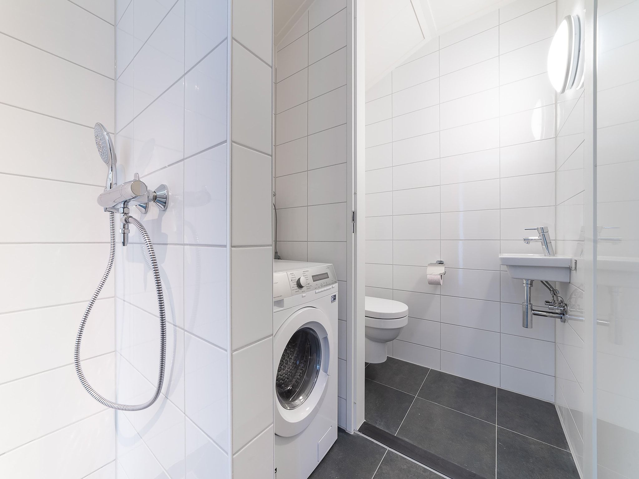 De badkamer van Zeeuwse Pracht Kindervilla in Colijnsplaat