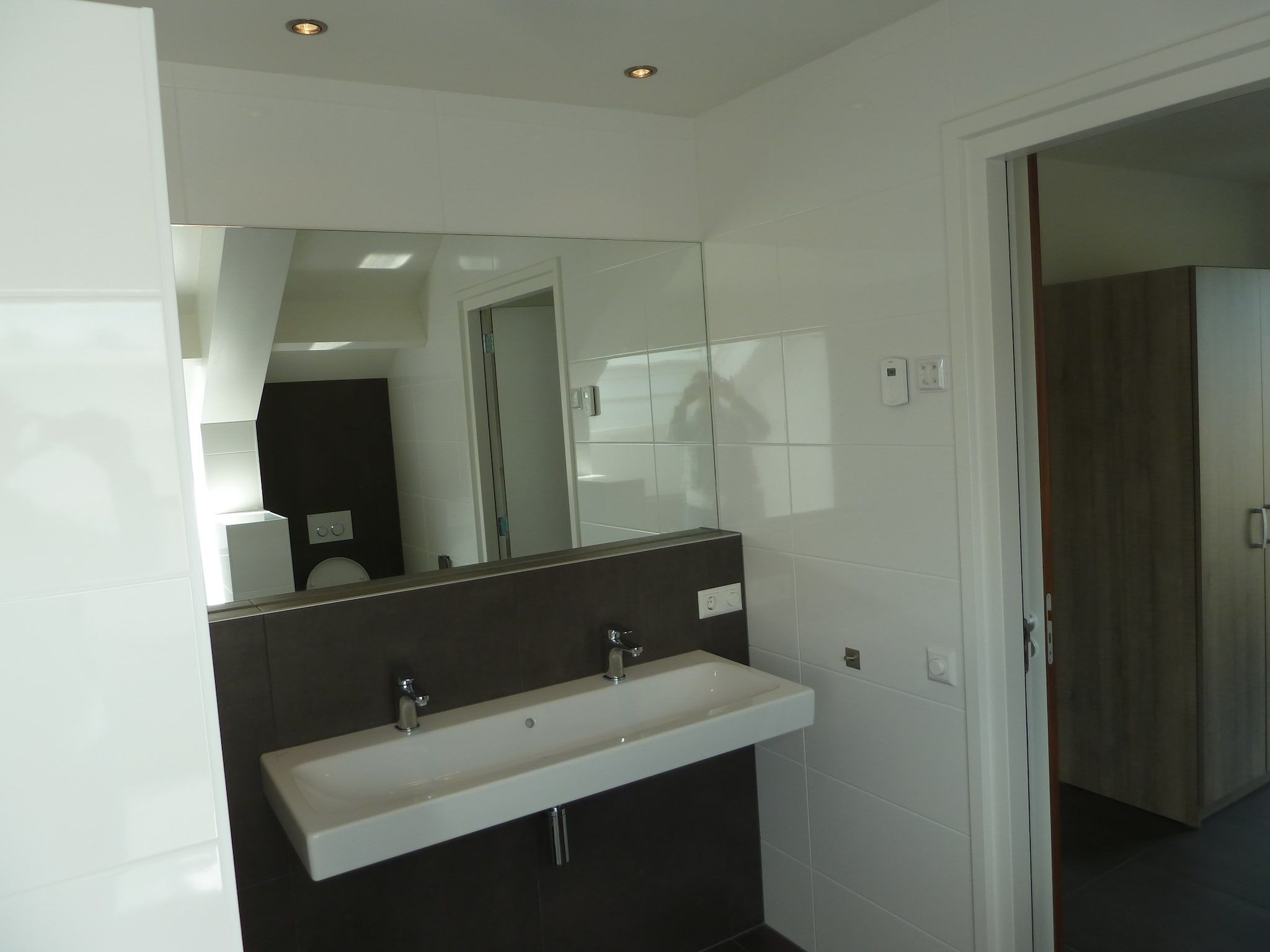 De badkamer van Penthouse XXL 4ab in Kamperland