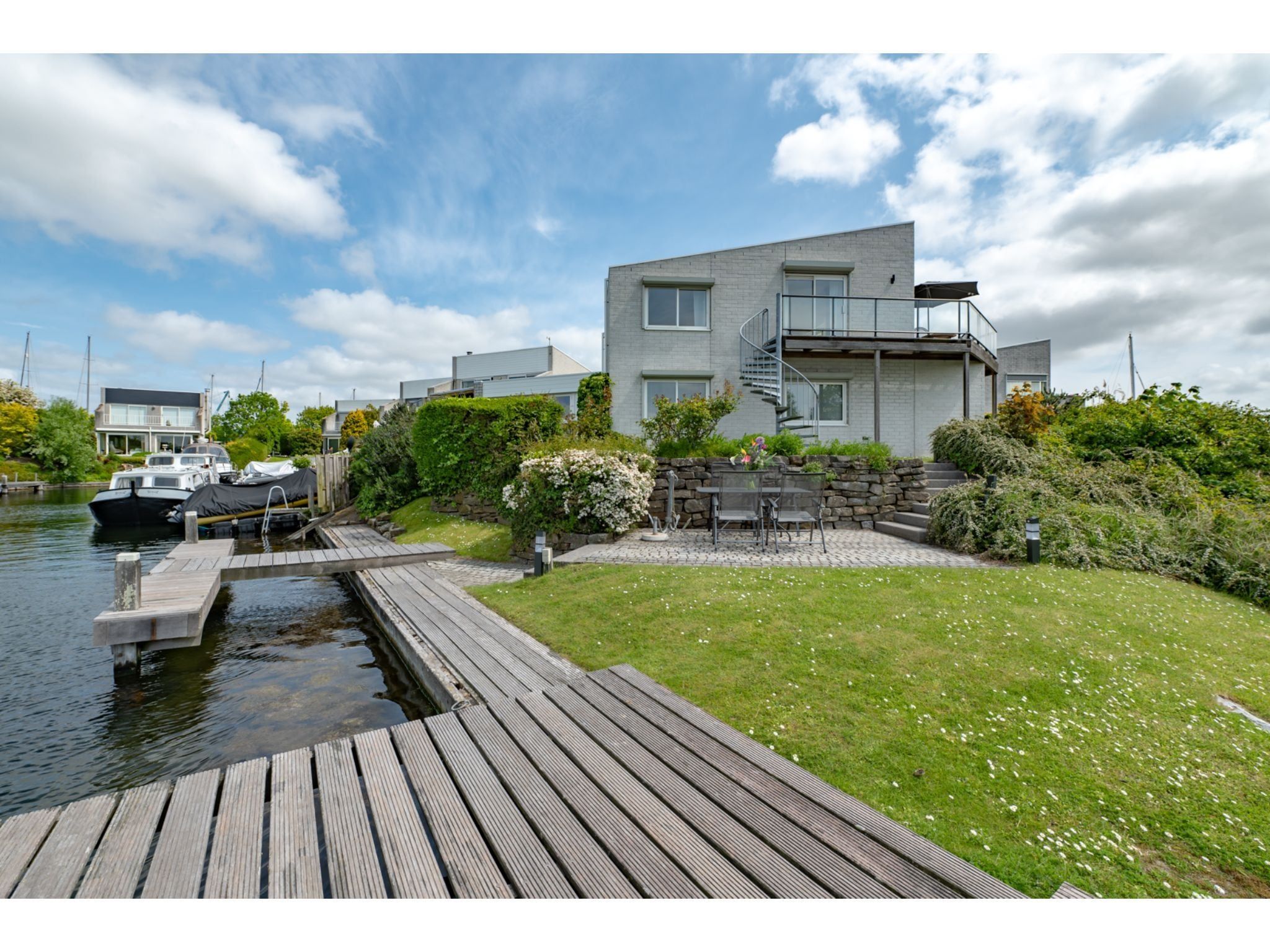 De buitenkant van Veerdam 42 in Kortgene