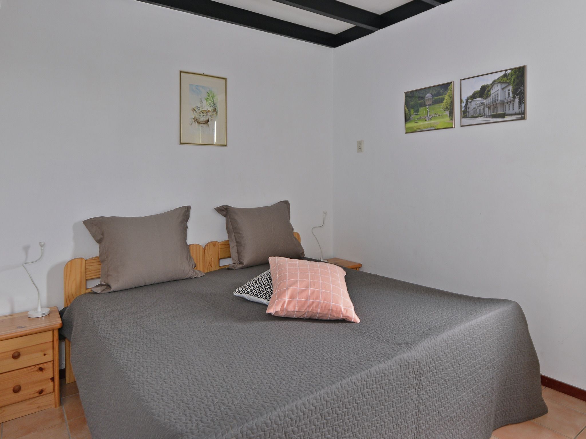 Een slaapkamer van Cederlaan 8 in Kamperland