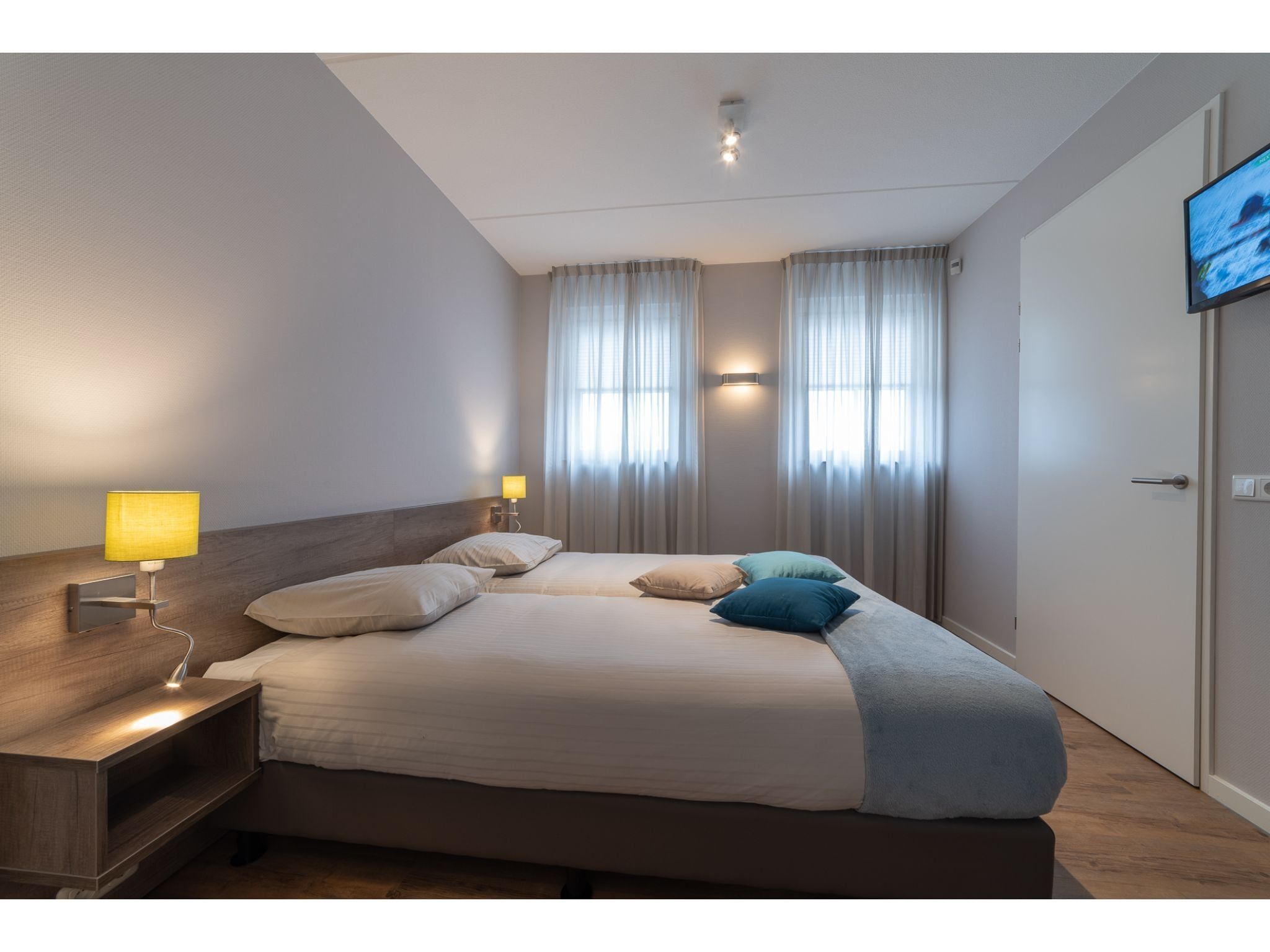 Een slaapkamer van 8 pers met jacuzzi in Colijnsplaat