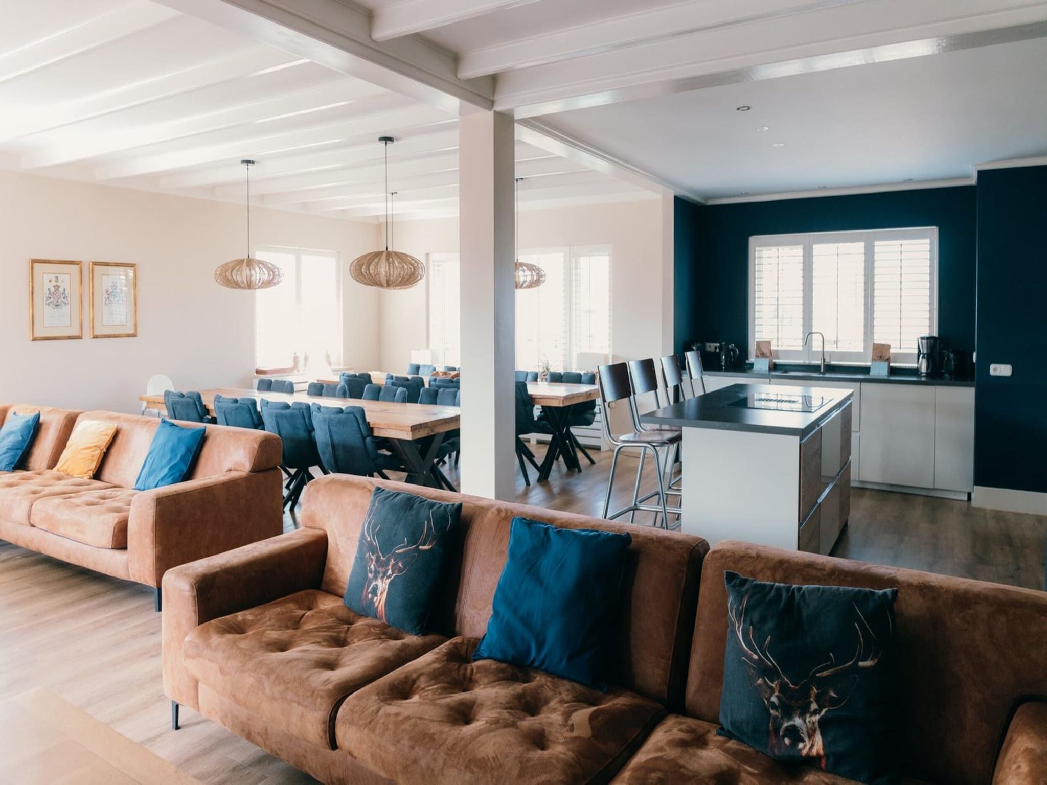 De woonkamer van Recreatiepark de Boshoek 16 in Voorthuizen