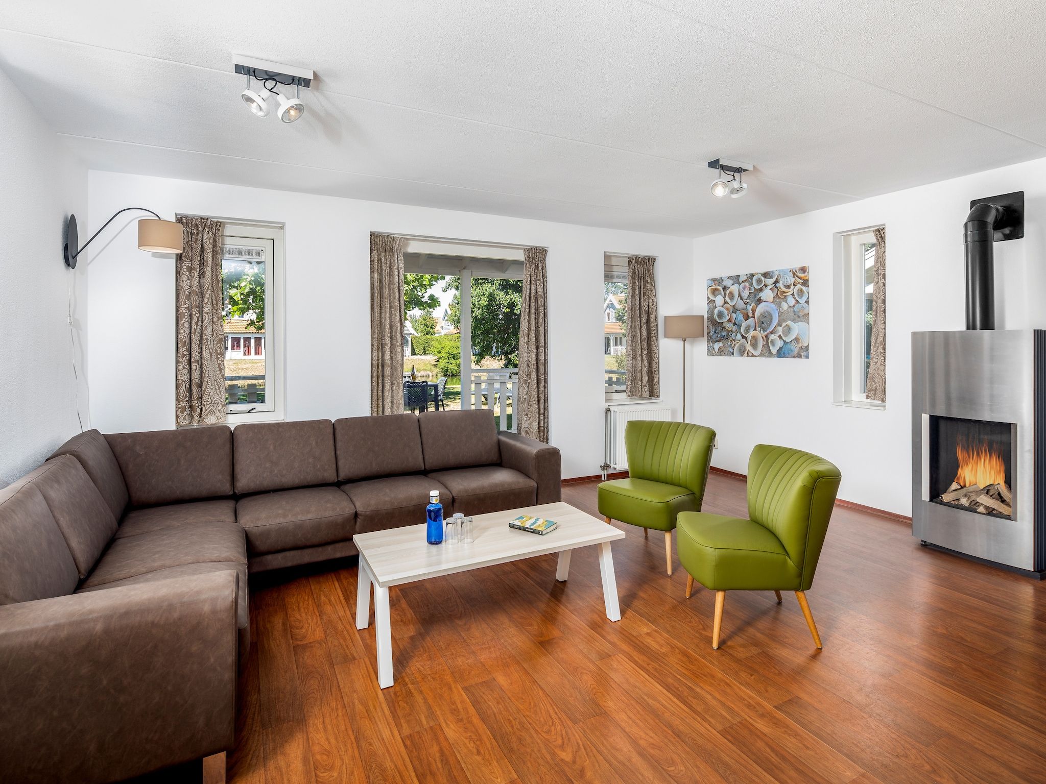 De woonkamer van Aquadelta 30 in Bruinisse