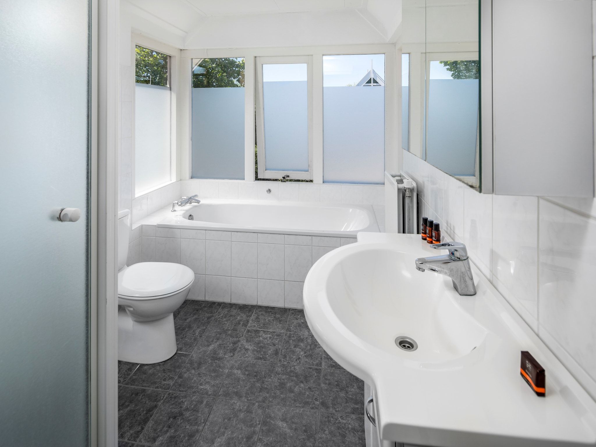 De badkamer van Aquadelta 32 in Bruinisse