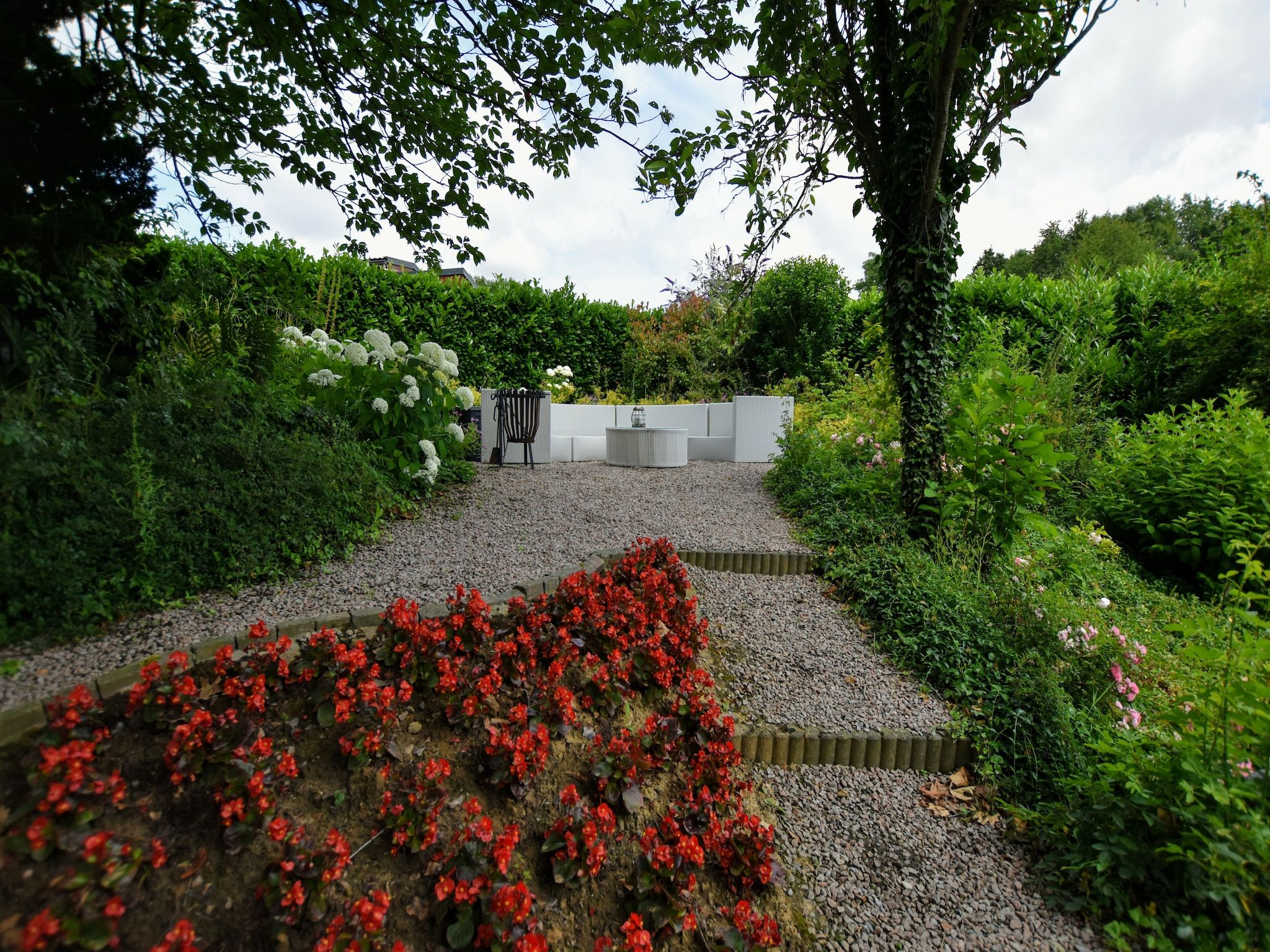 De tuin van Geulhuisje II in Walem