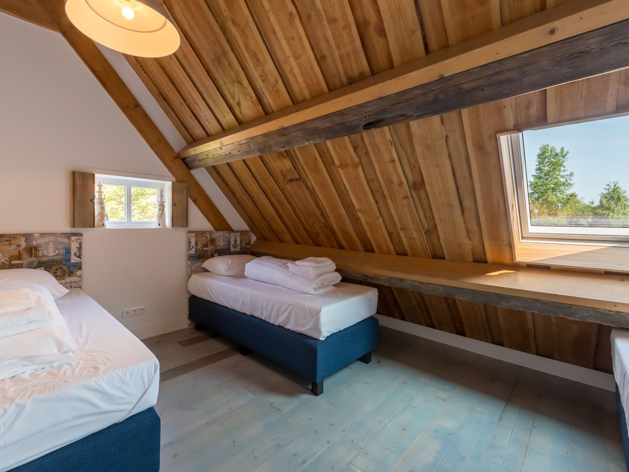 Een slaapkamer van Lepelstraat 18B  Vrouwenpolder "'t Zwartje" in Vrouwenpolder