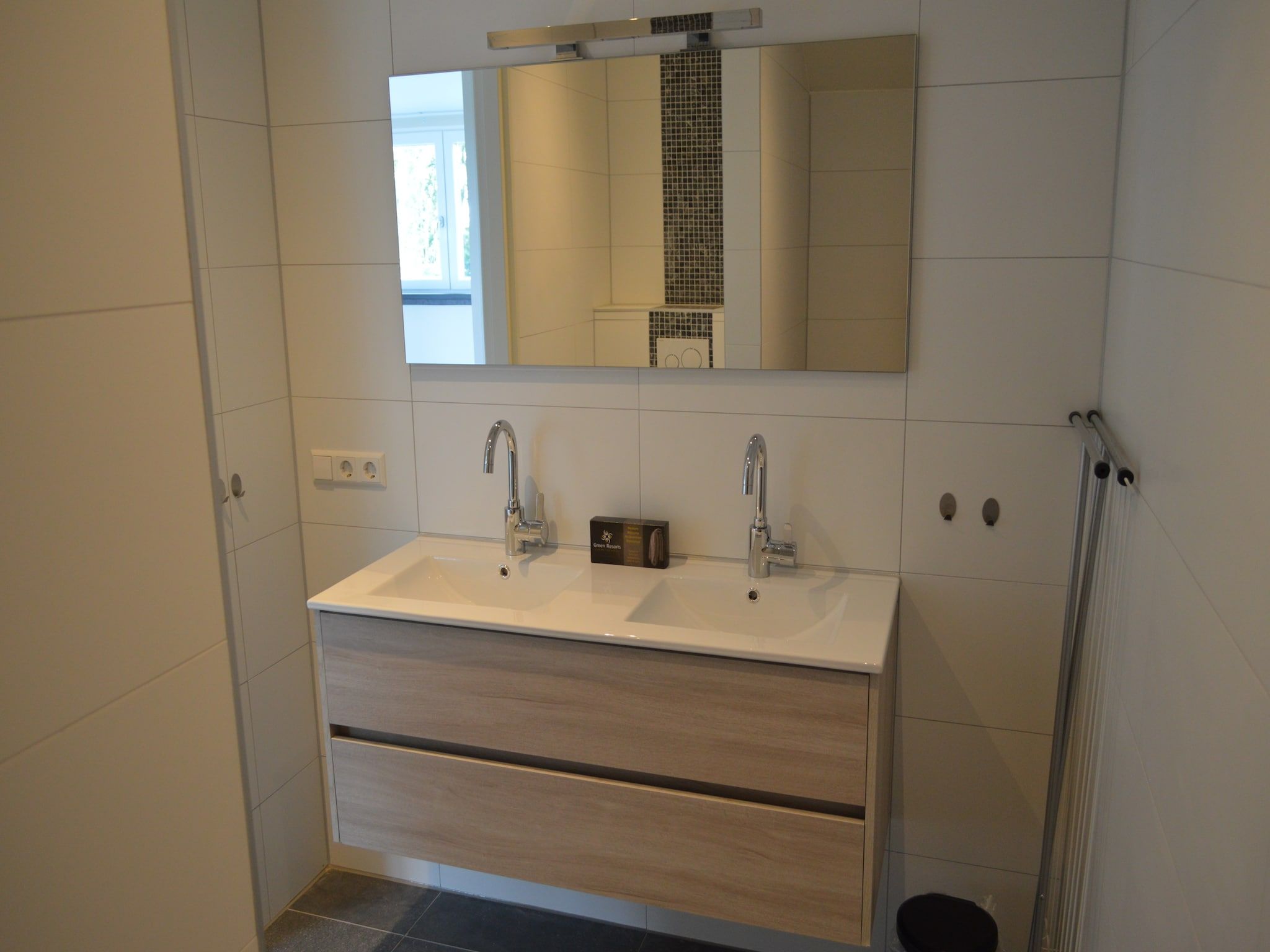 De badkamer van Resort Mooi Bemelen 11 in Bemelen