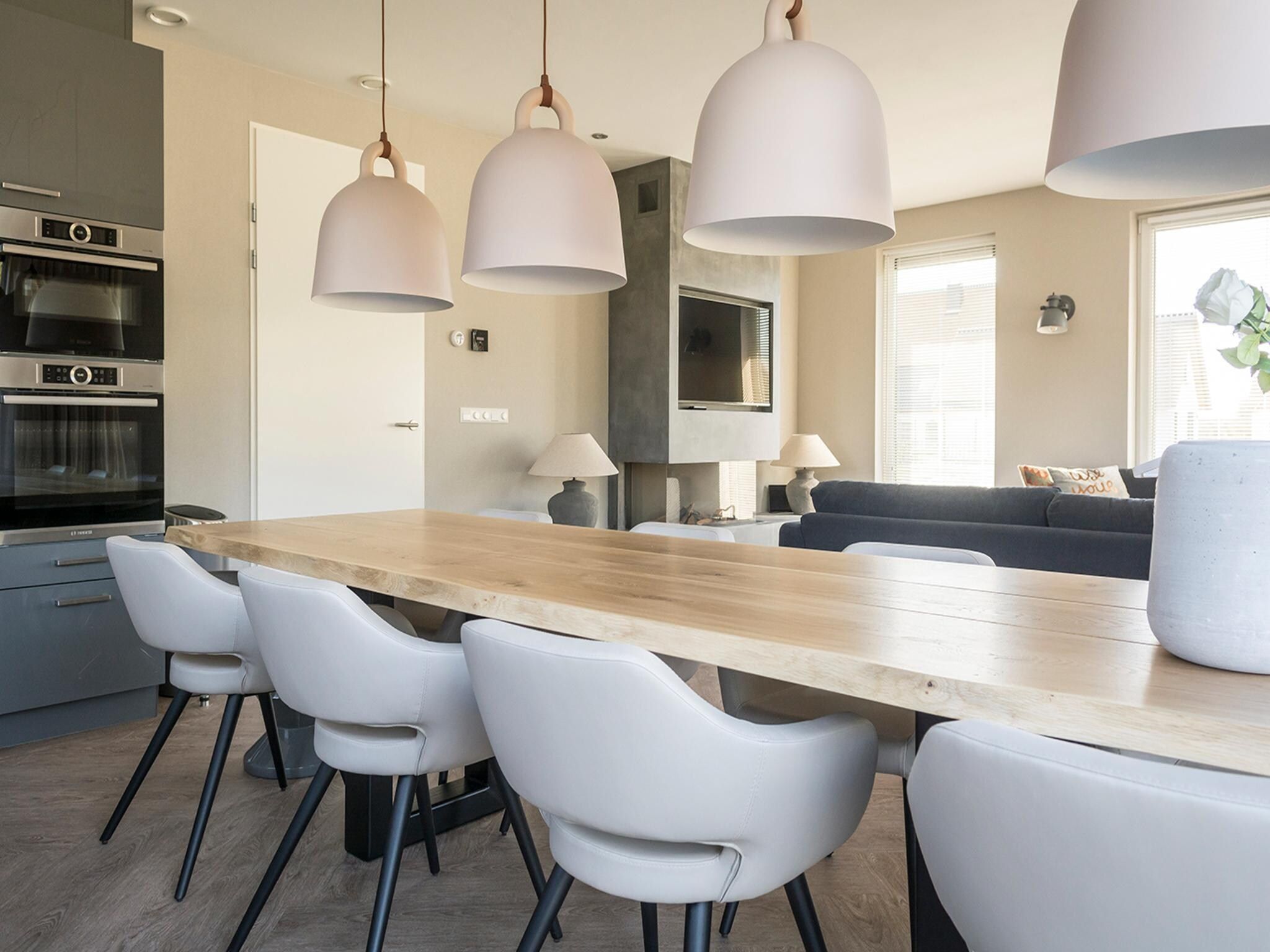 De eetkamer van Villa Bouwlust Z in De Cocksdorp Texel