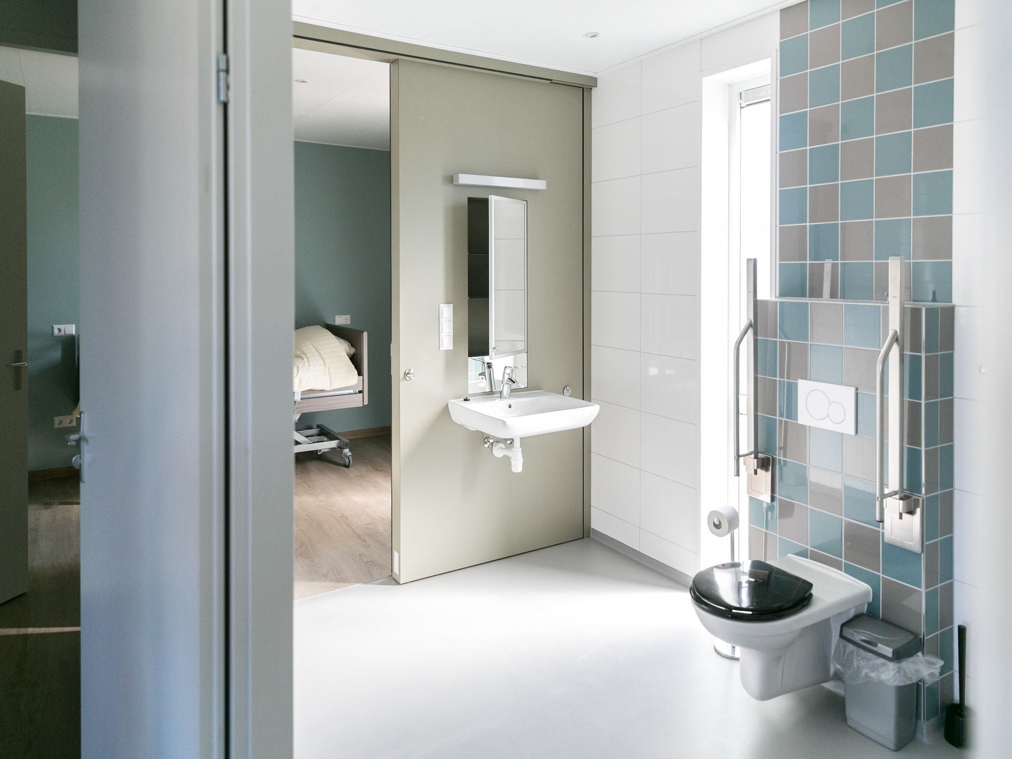 De badkamer van Strandpark Vlugtenburg 8 in 's-Gravenzande