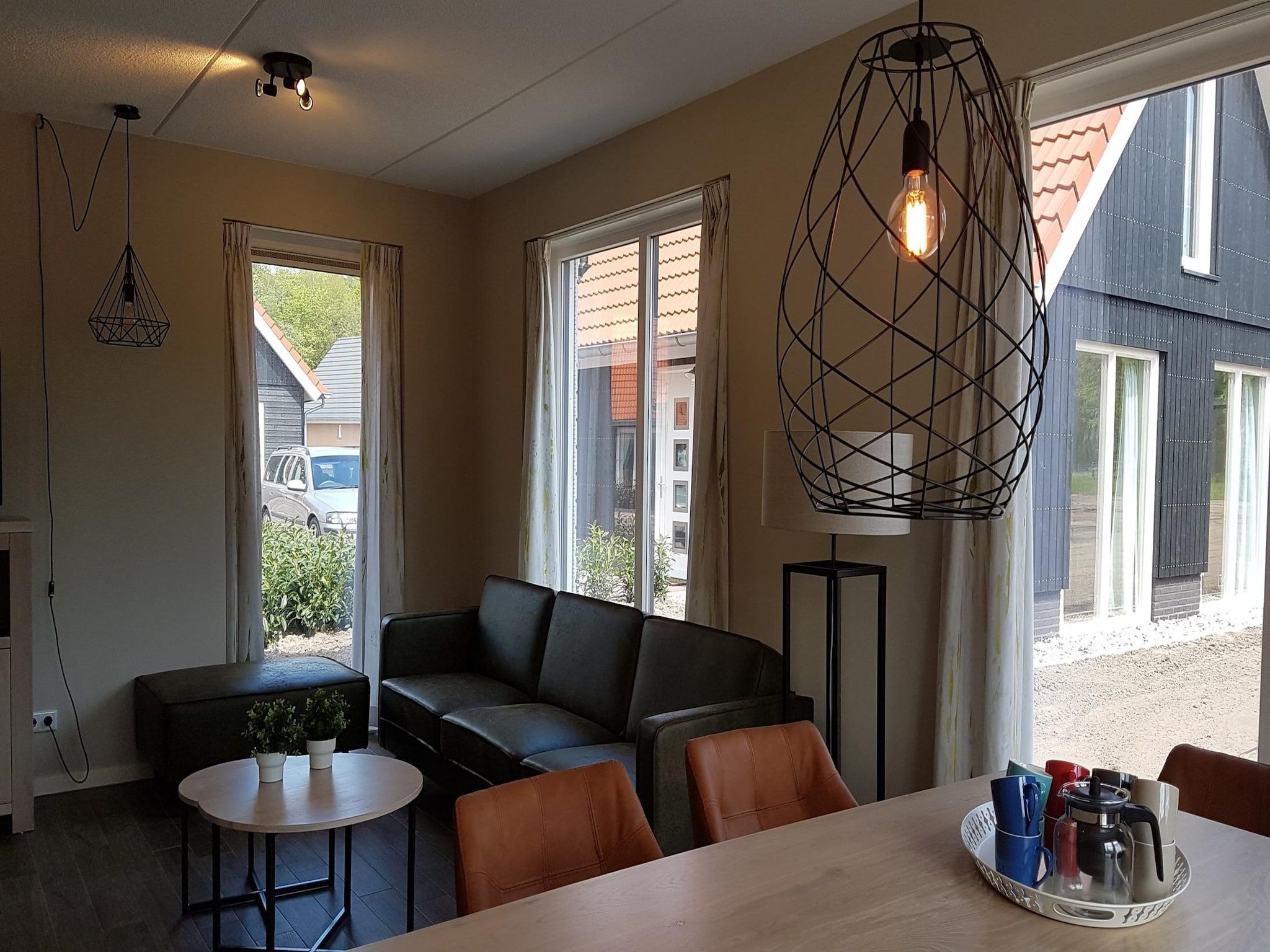 De eetkamer van Villapark Ehzerburg 2 in Almen