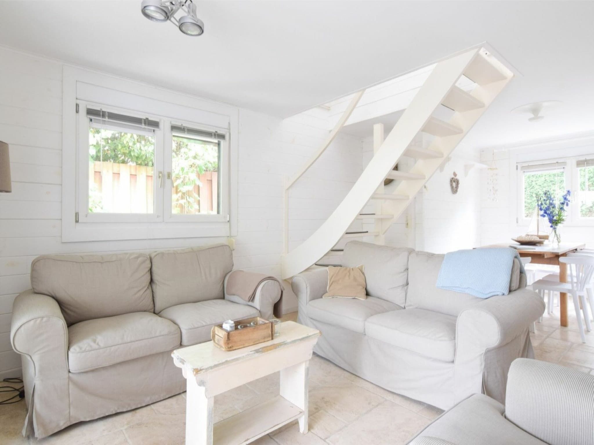 De woonkamer van Hoge Weide 64 in Oostkapelle