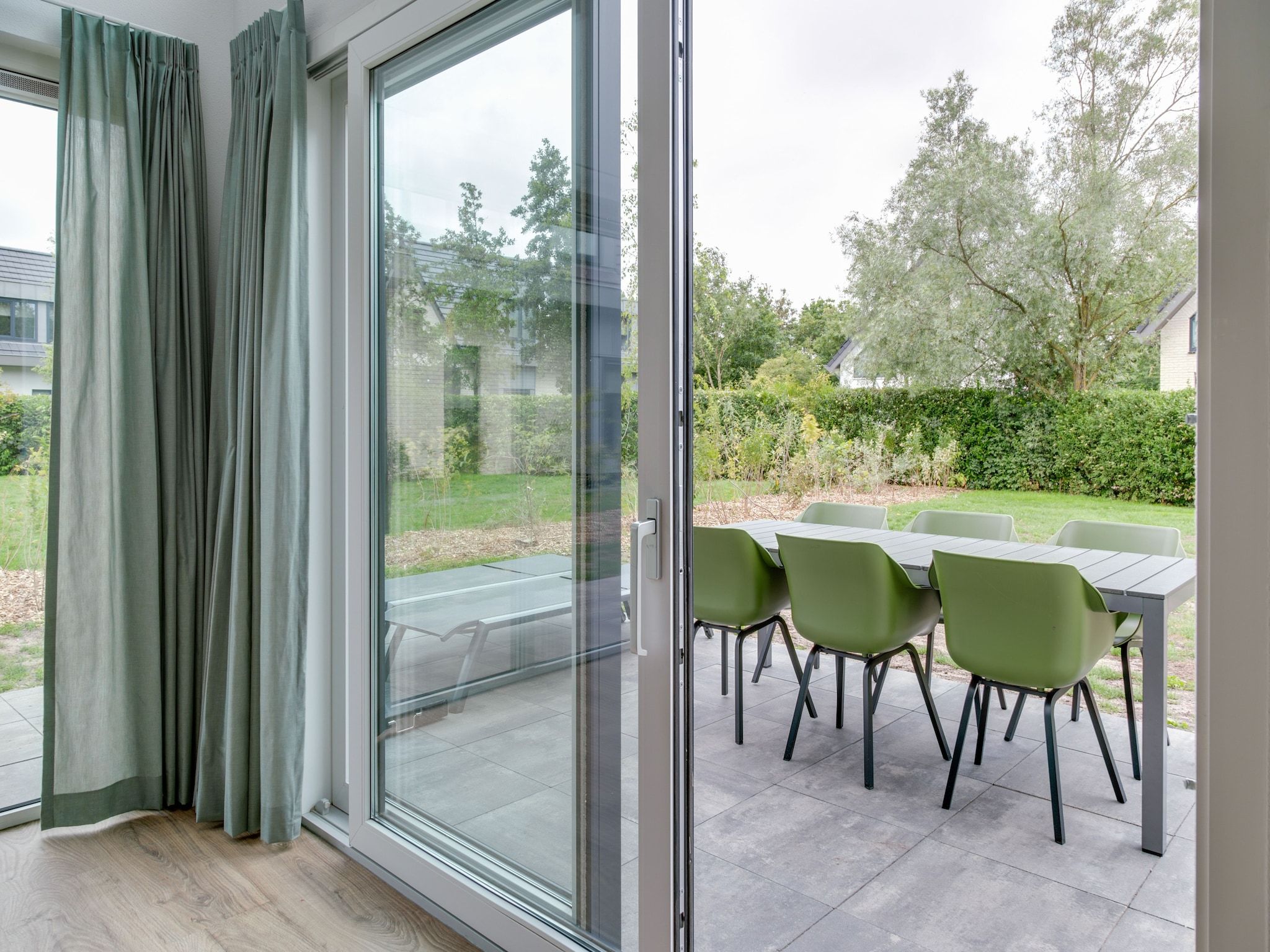 Het terras van De  Koog  nr 3 - 6 pers woning de luxe in De Koog Texel