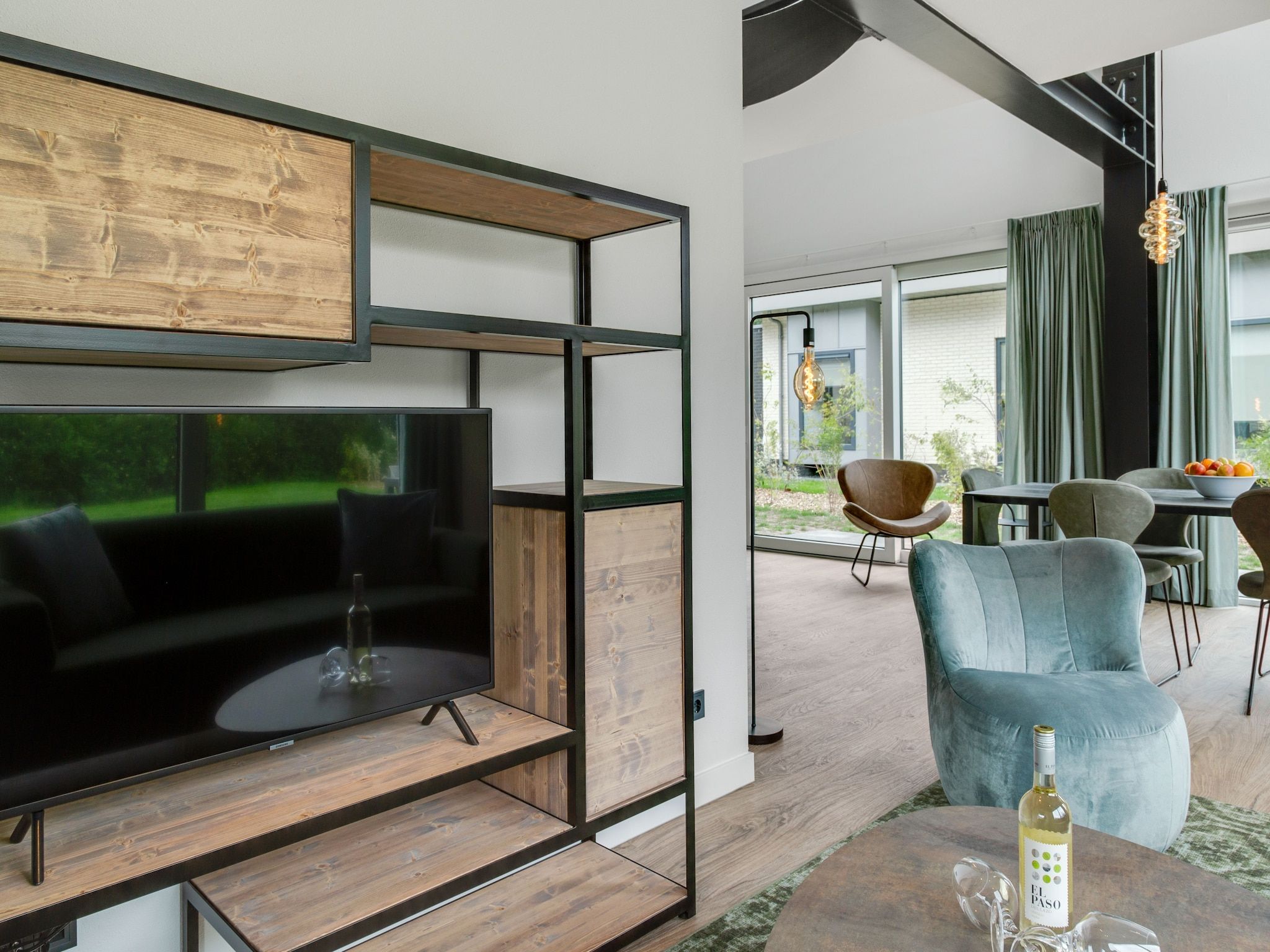 De woonkamer van De Koog  nr 4 - 6 pers woning de luxe in De Koog Texel