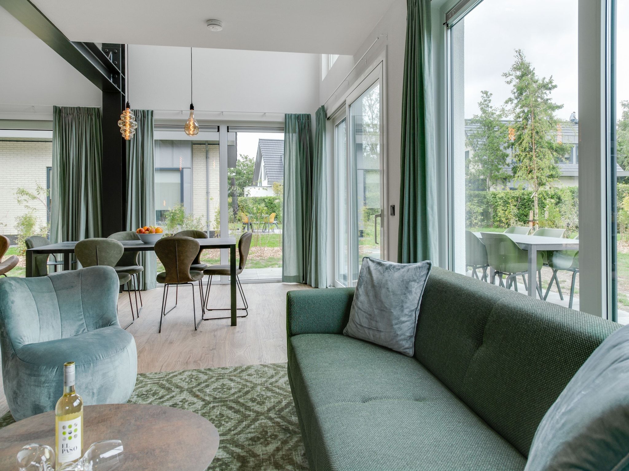 De woonkamer van De Koog  nr 5 - 6 pers woning de luxe in De Koog Texel