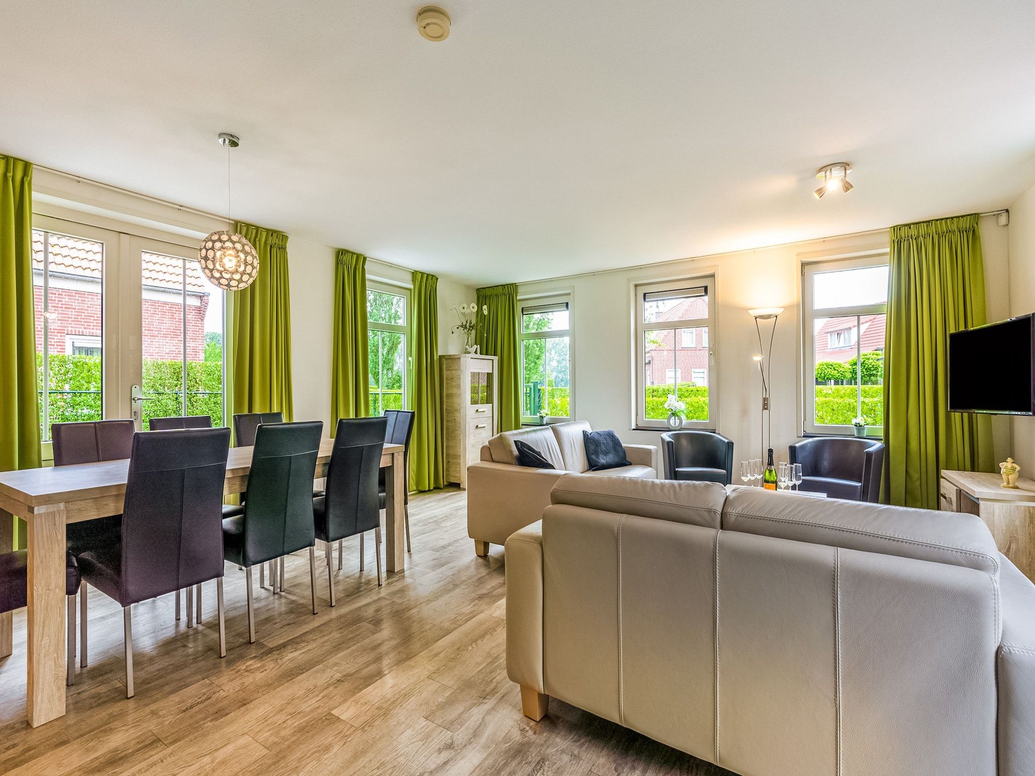 De woonkamer van Krokus 18 in Breskens