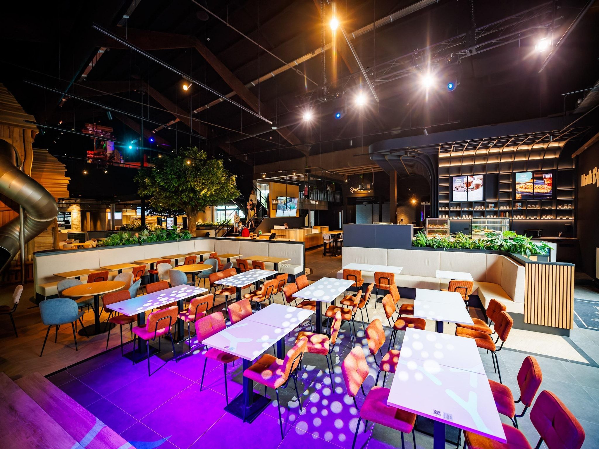 Voorzieningen bij Vakantiepark Eiland van Maurik 4 in Maurik