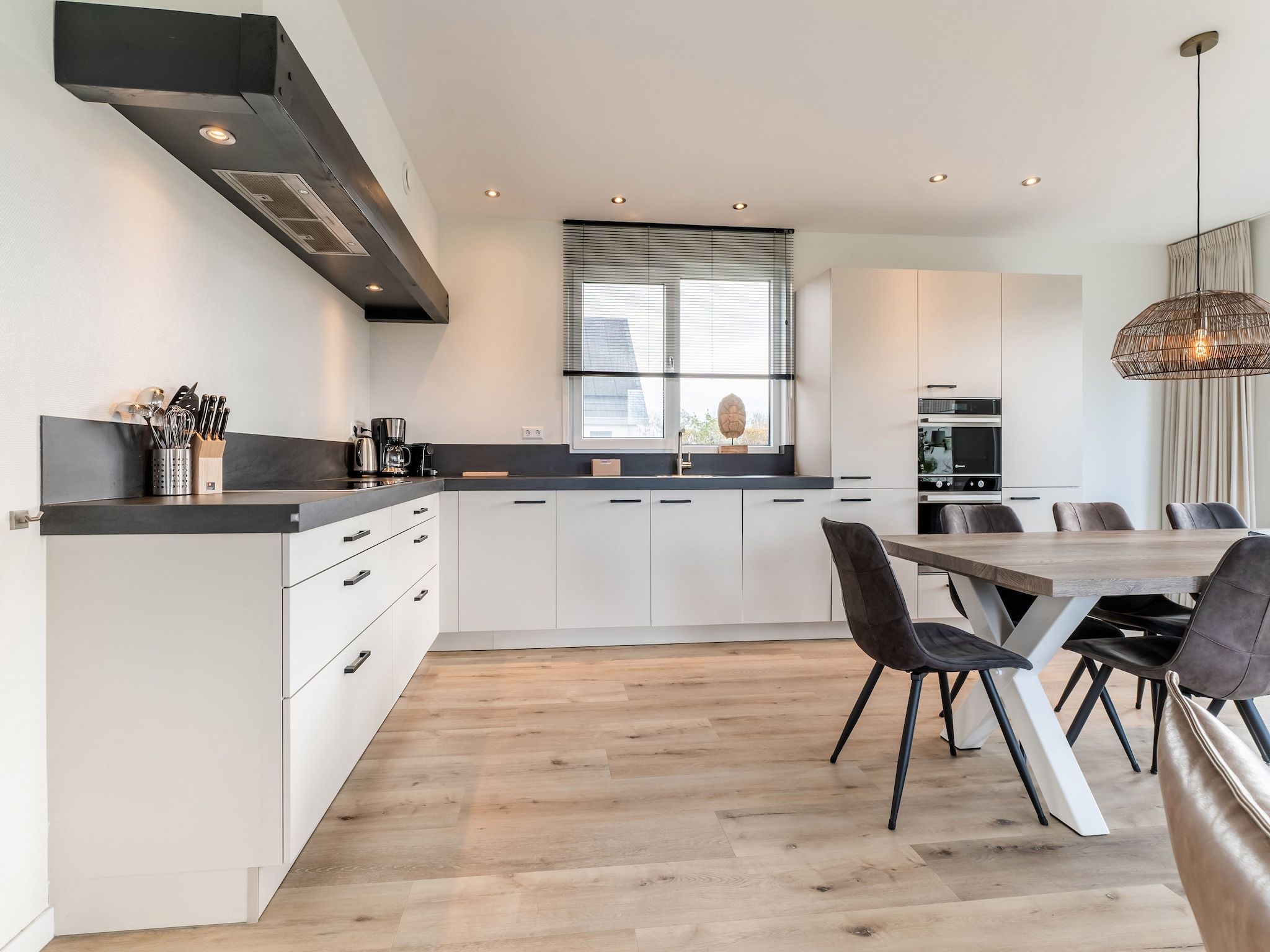 De keuken van So What 21A in De Koog Texel