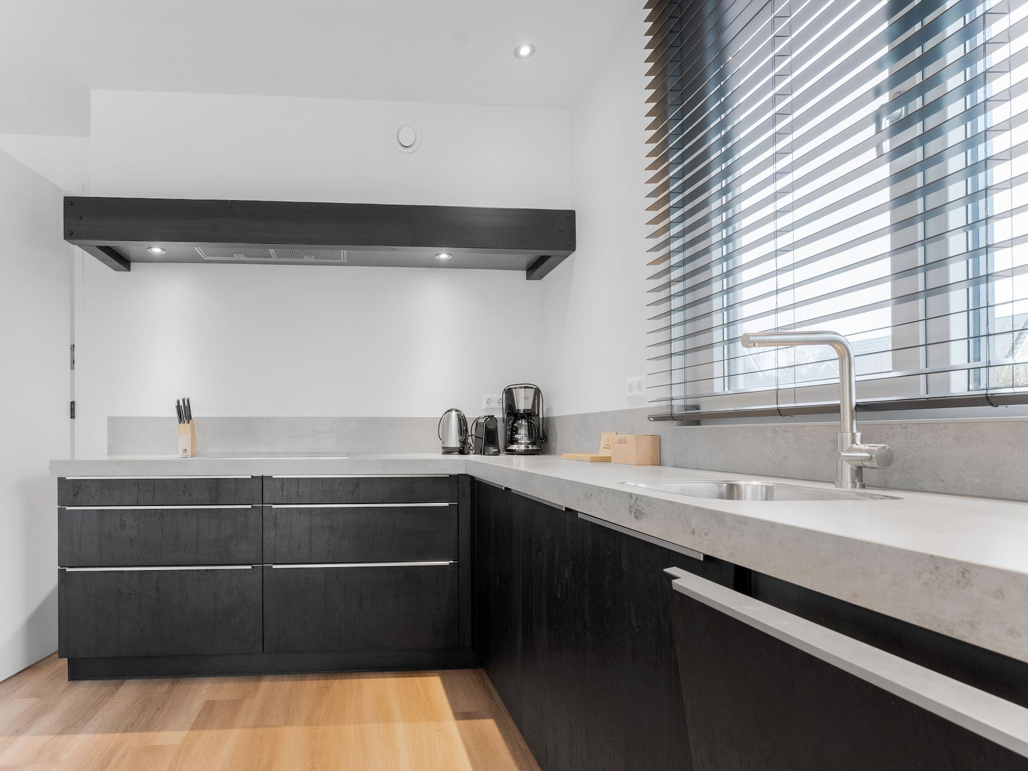 De keuken van So What 37A in De Koog Texel