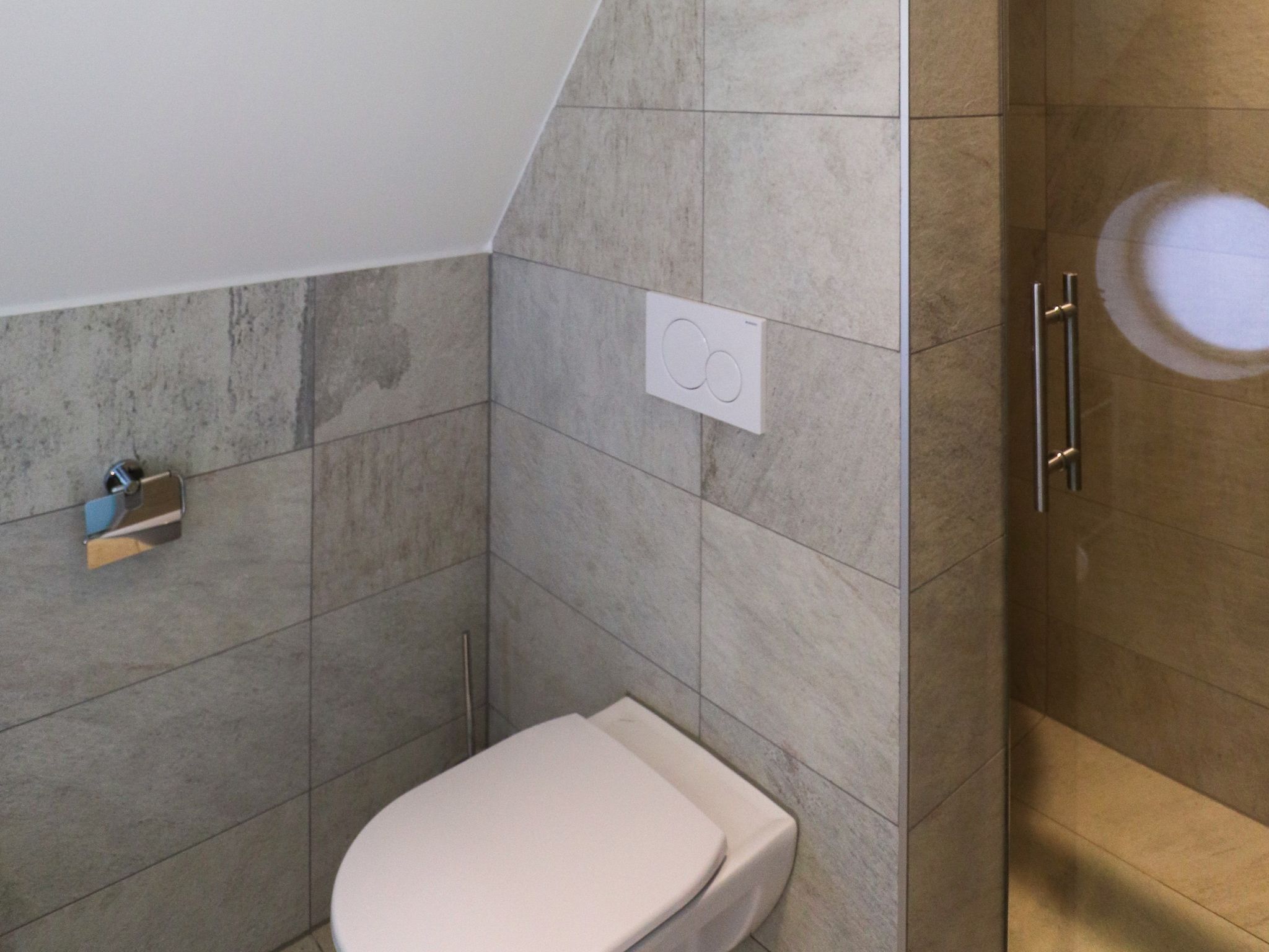 De badkamer van Friese Meren Villa's 12 in Delfstrahuizen