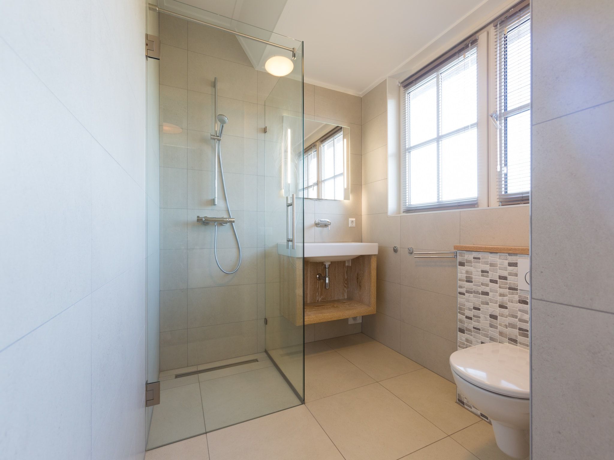 De badkamer van Friese Meren Villa's 14 in Delfstrahuizen