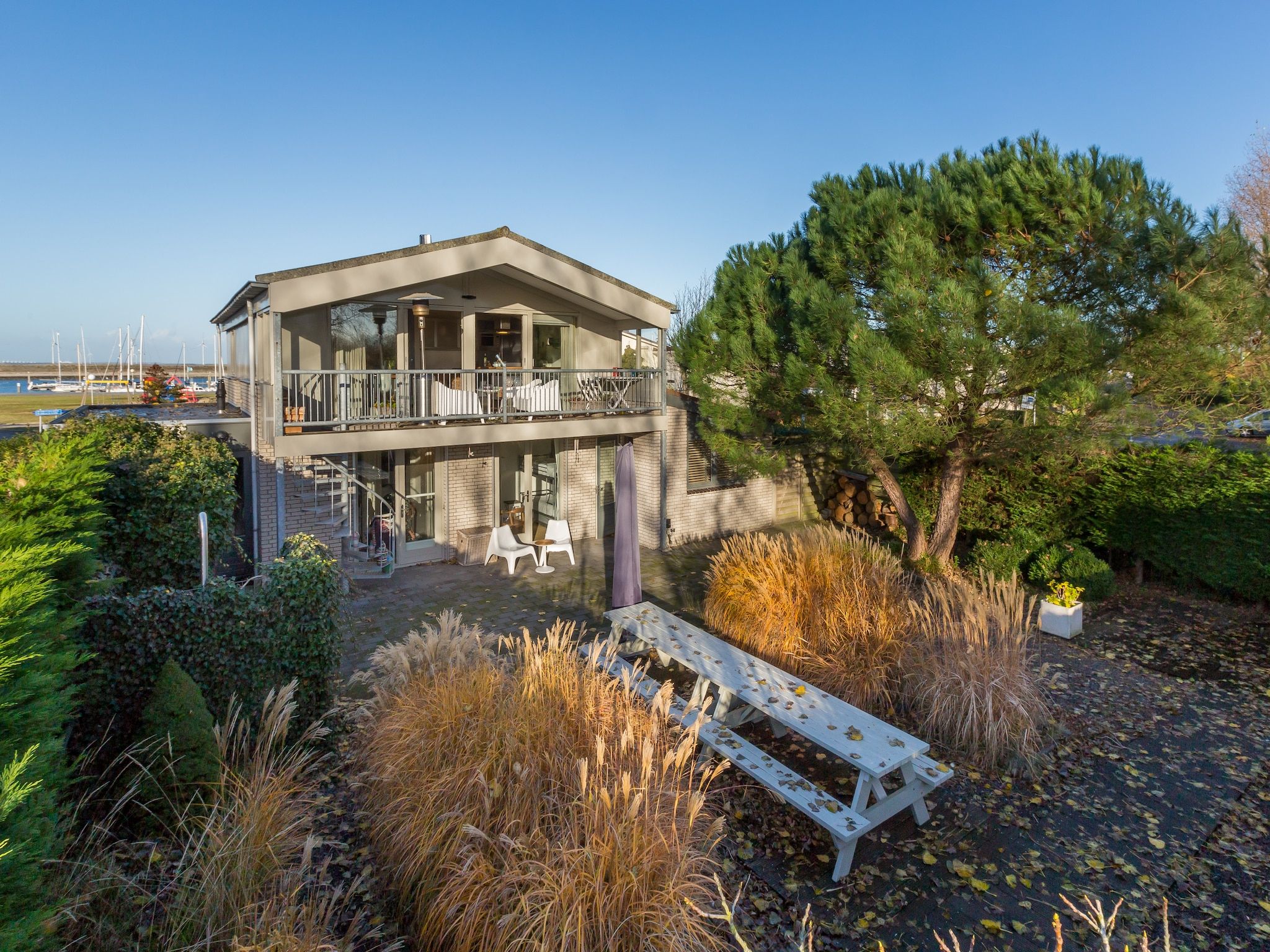 De tuin van Ostrea 146 in Kamperland