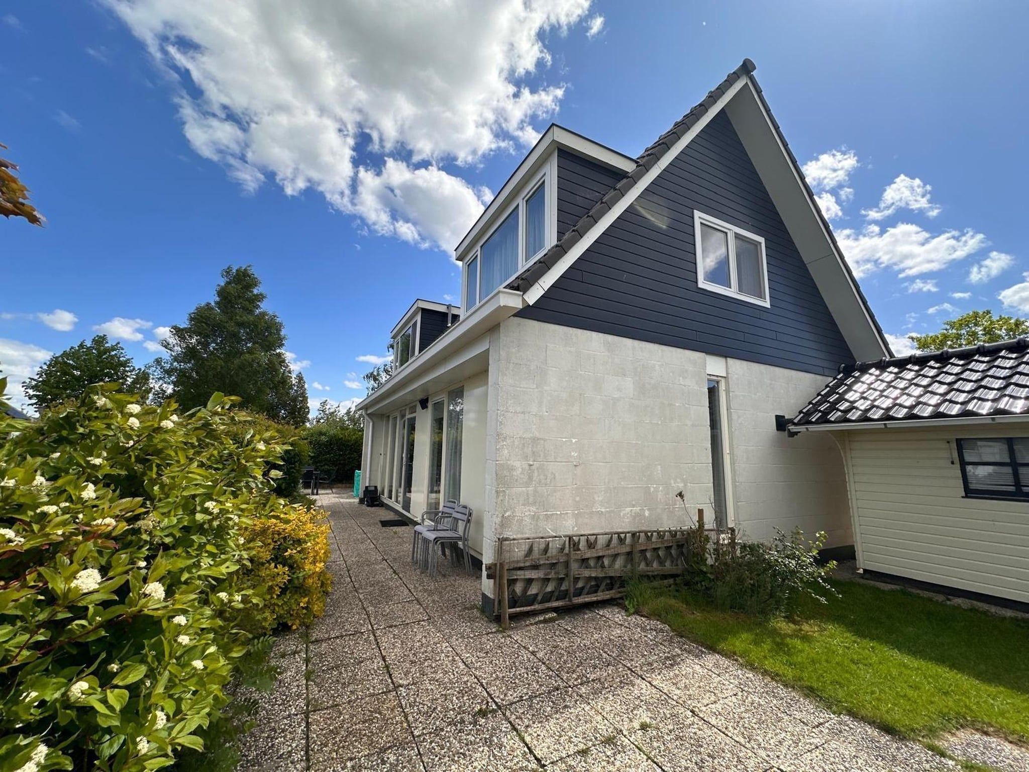 De buitenkant van Scharsterlaan 9 in Boornzwaag