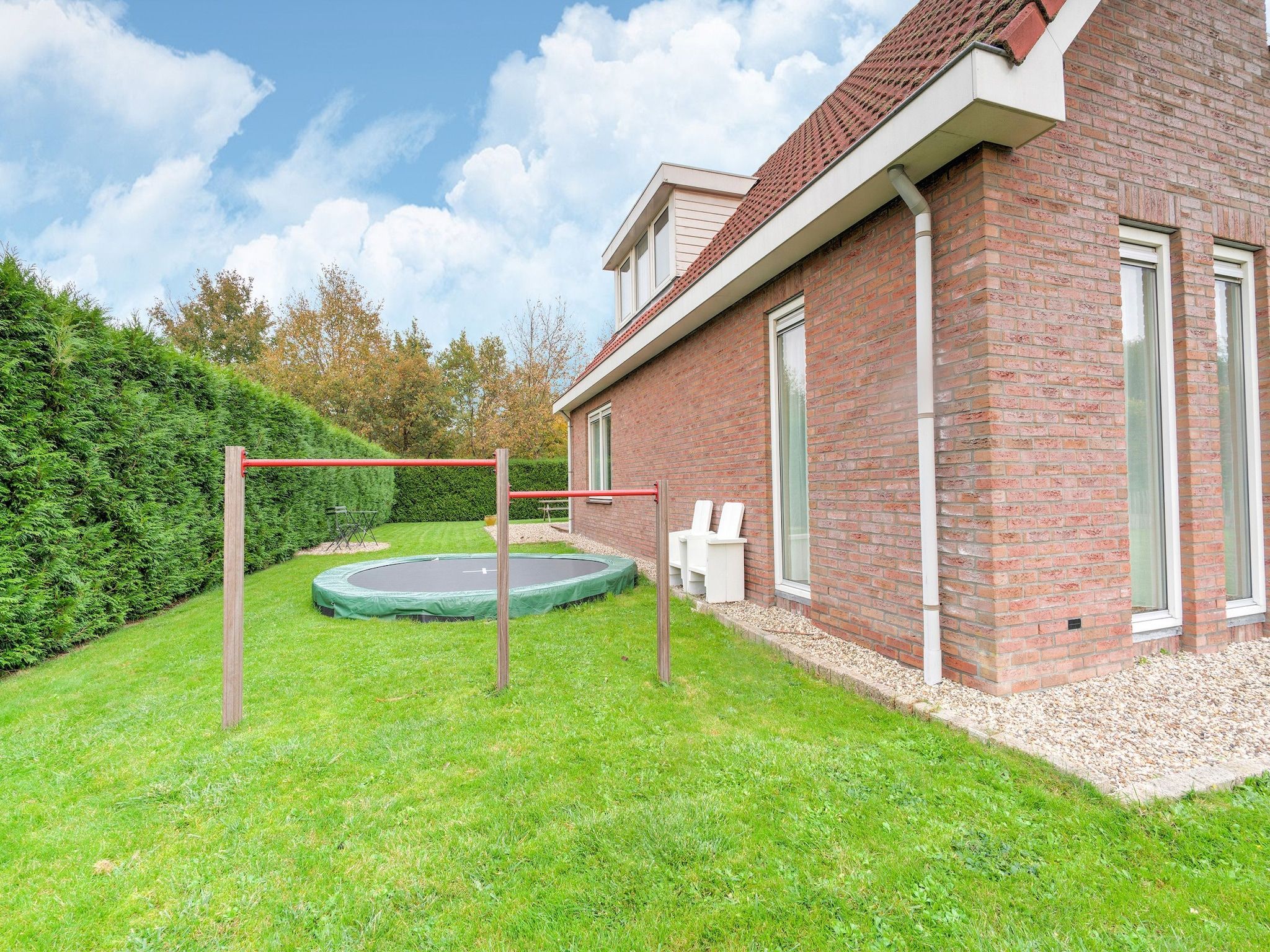 De tuin van Zonnig Hosterwold in Zeewolde