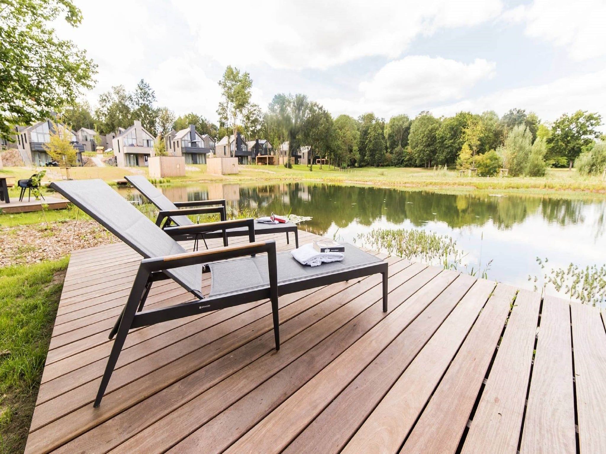 Het terras van Resort Maastricht 30 in Maastricht