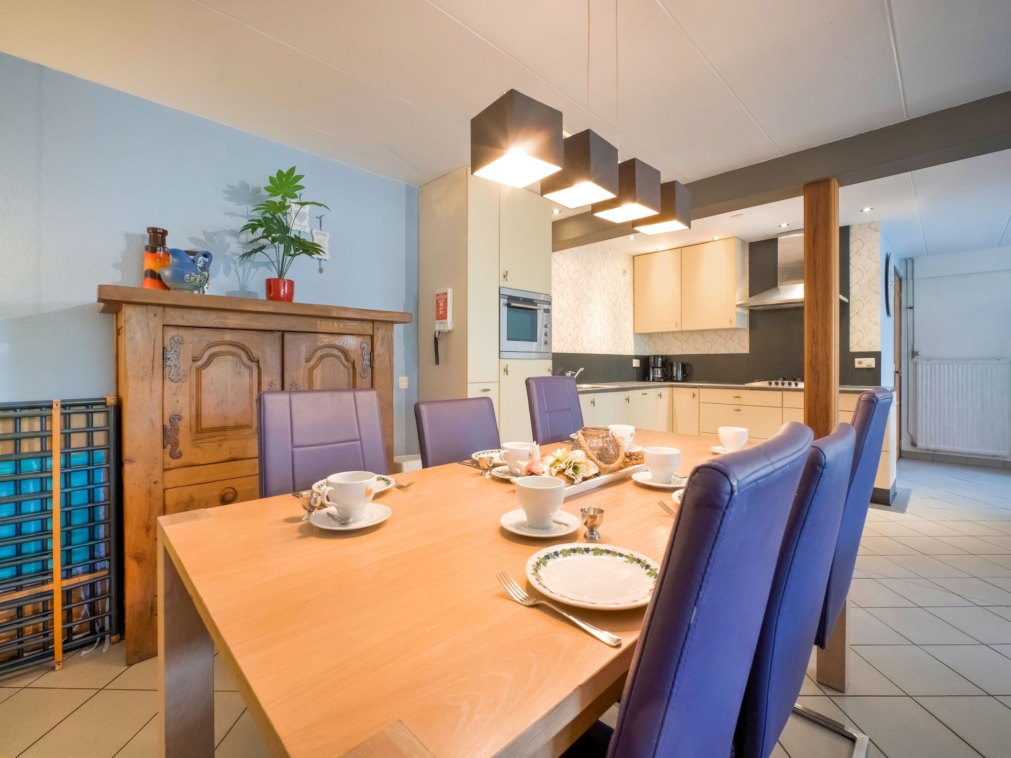 De eetkamer van Vliek 14P in Ulestraten