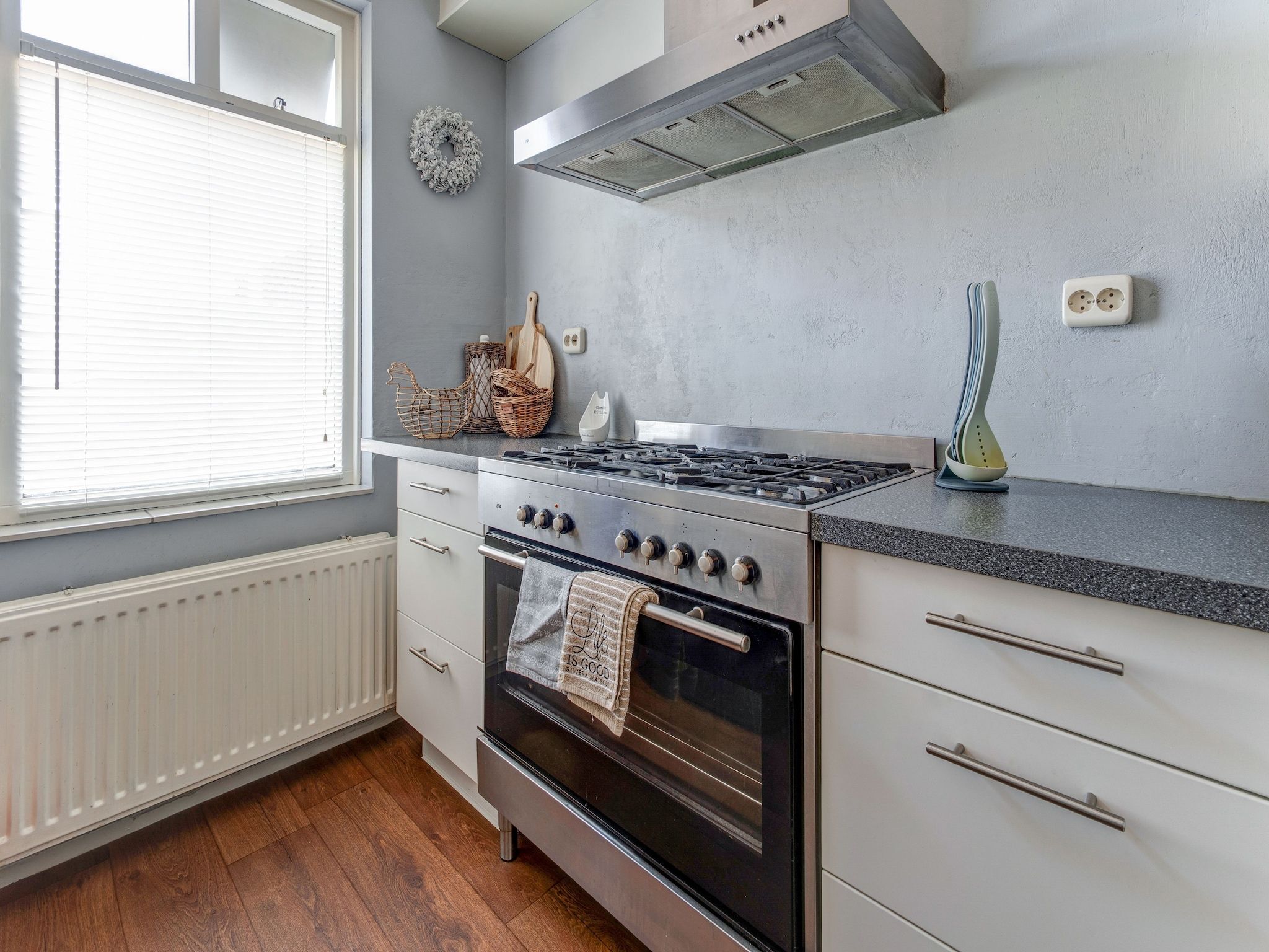De keuken van Gezellig  appartement in centrum Leeuwarden in Leeuwarden