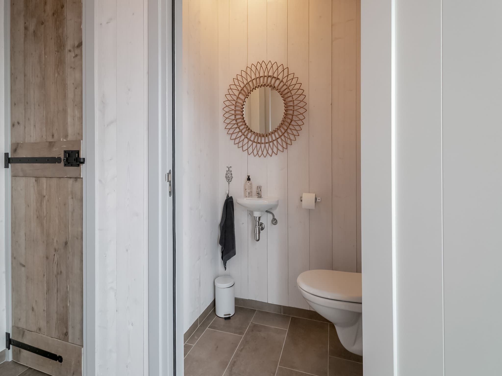 De badkamer van Hazenborgh - Duinhuis 1 in Callantsoog