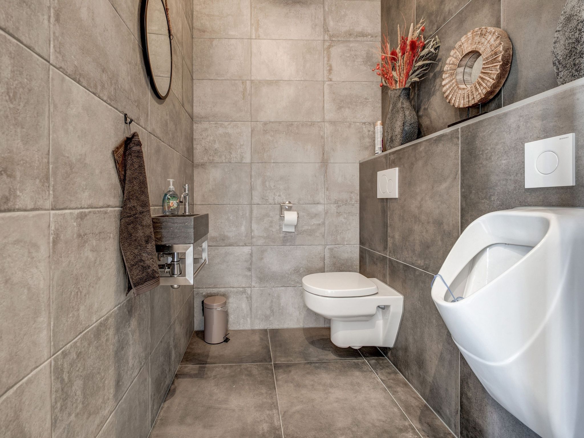 De badkamer van Boerderij Koatstertille in Friesland