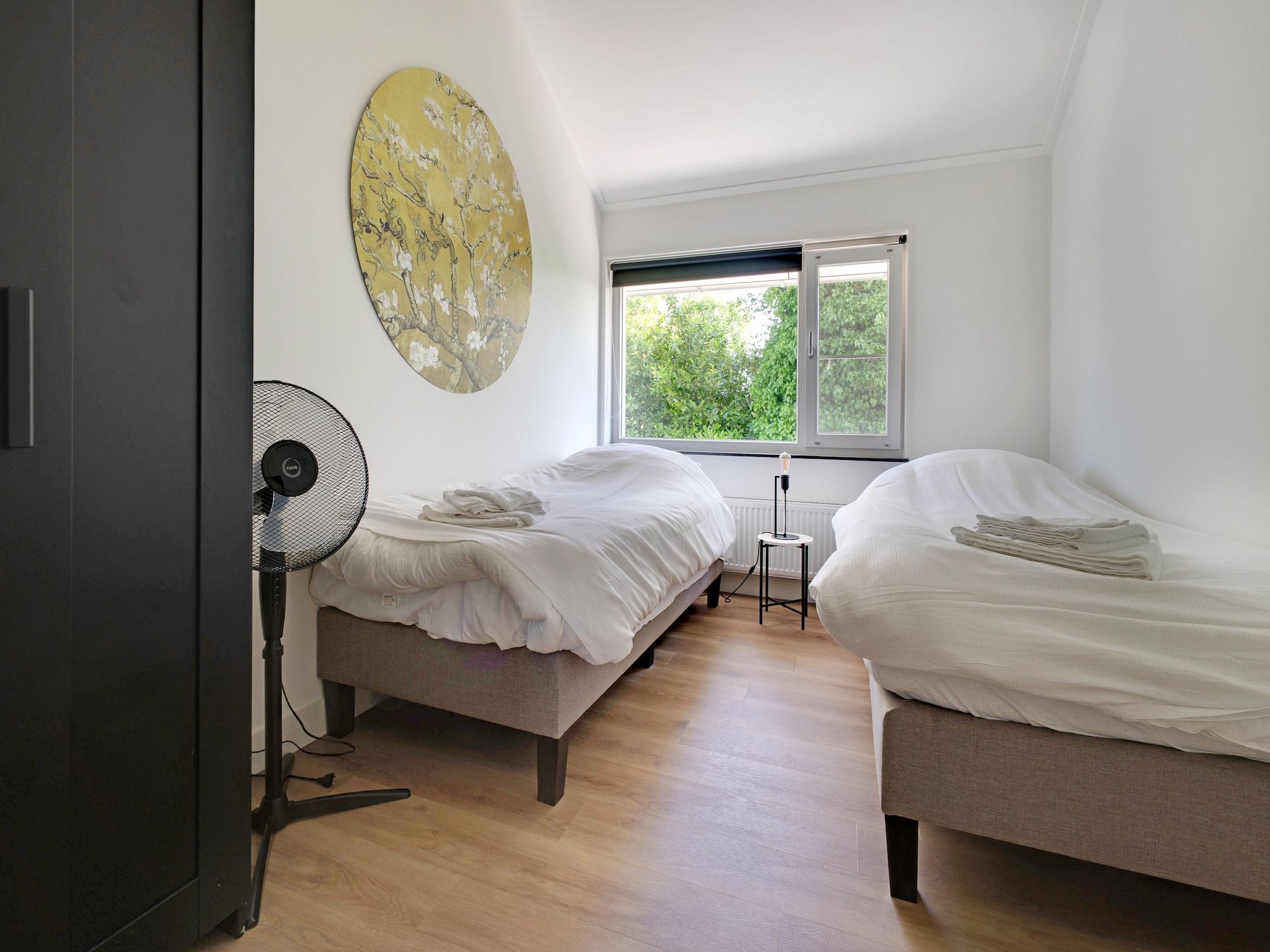 Een slaapkamer van Stijlvol familiehuis in Grou in Grou