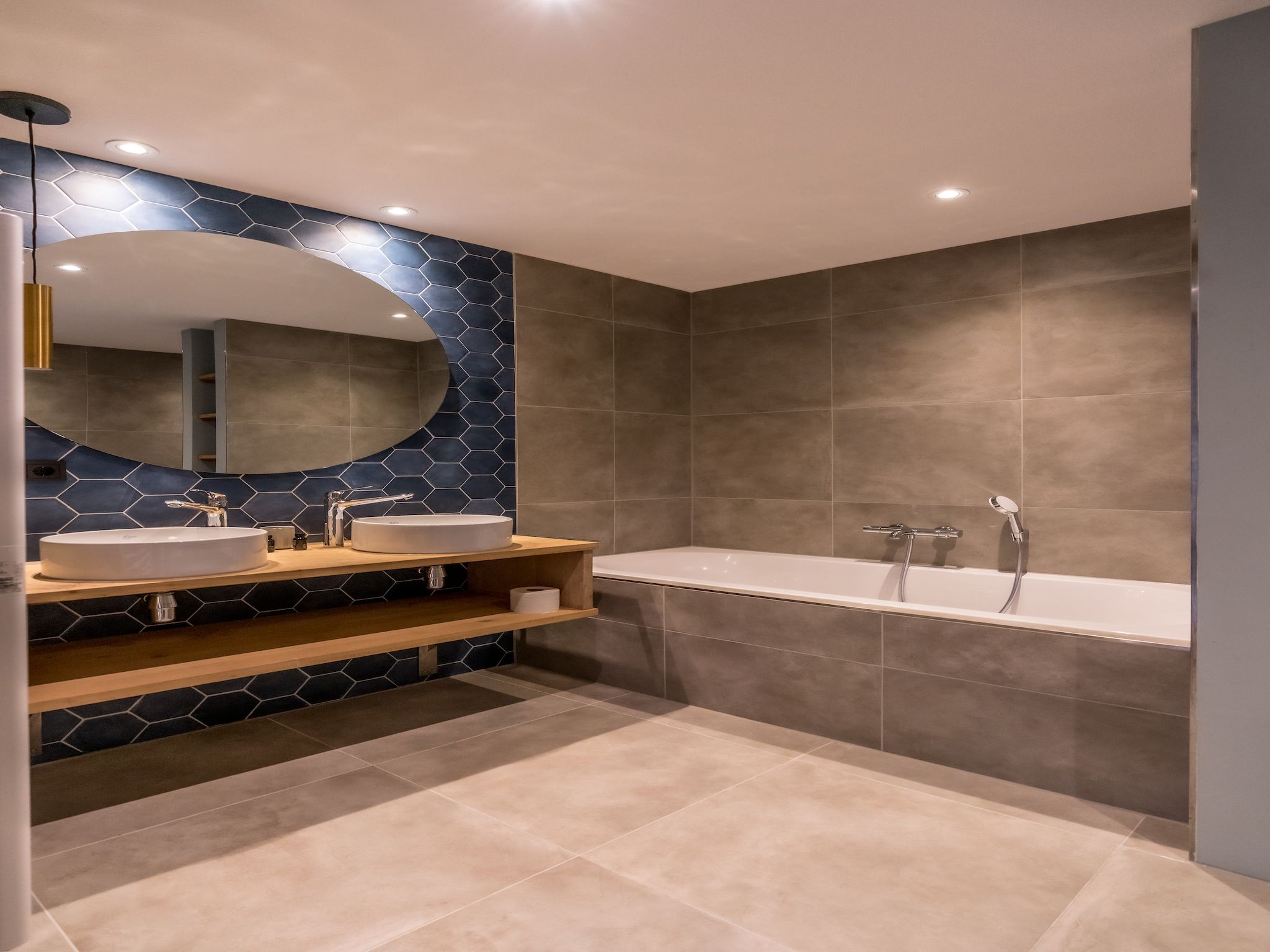 De badkamer van O-Princenhof A 8 persoons in De Cocksdorp