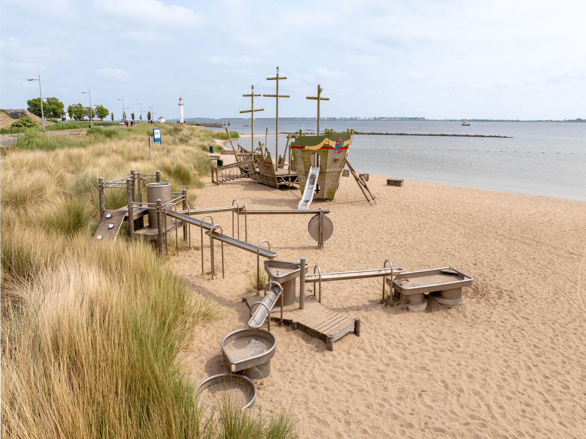 De omgeving van Cape Helius 23 in Hellevoetsluis