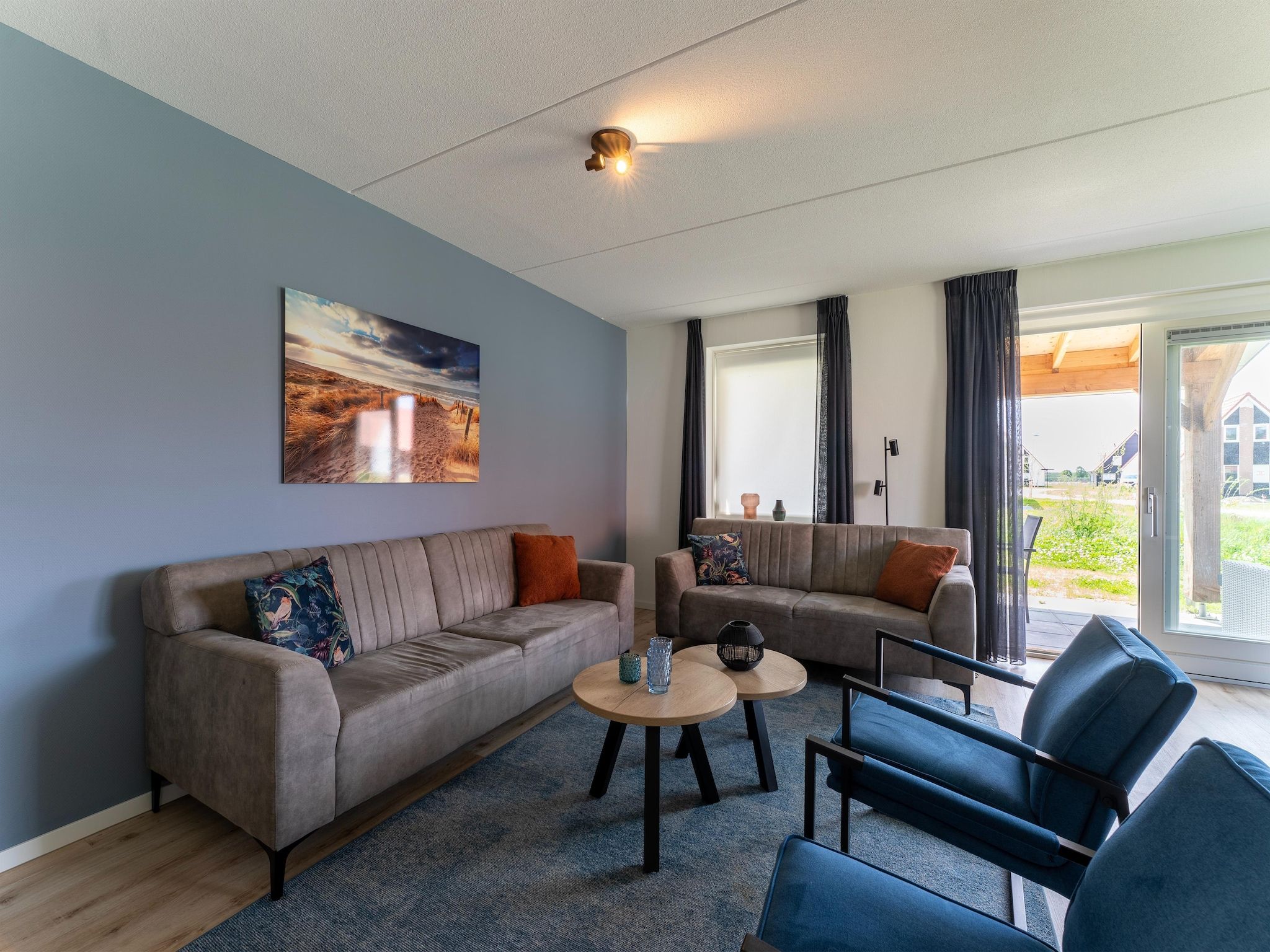 De woonkamer van De Scholekster Huis Nr 14 in Scherpenisse