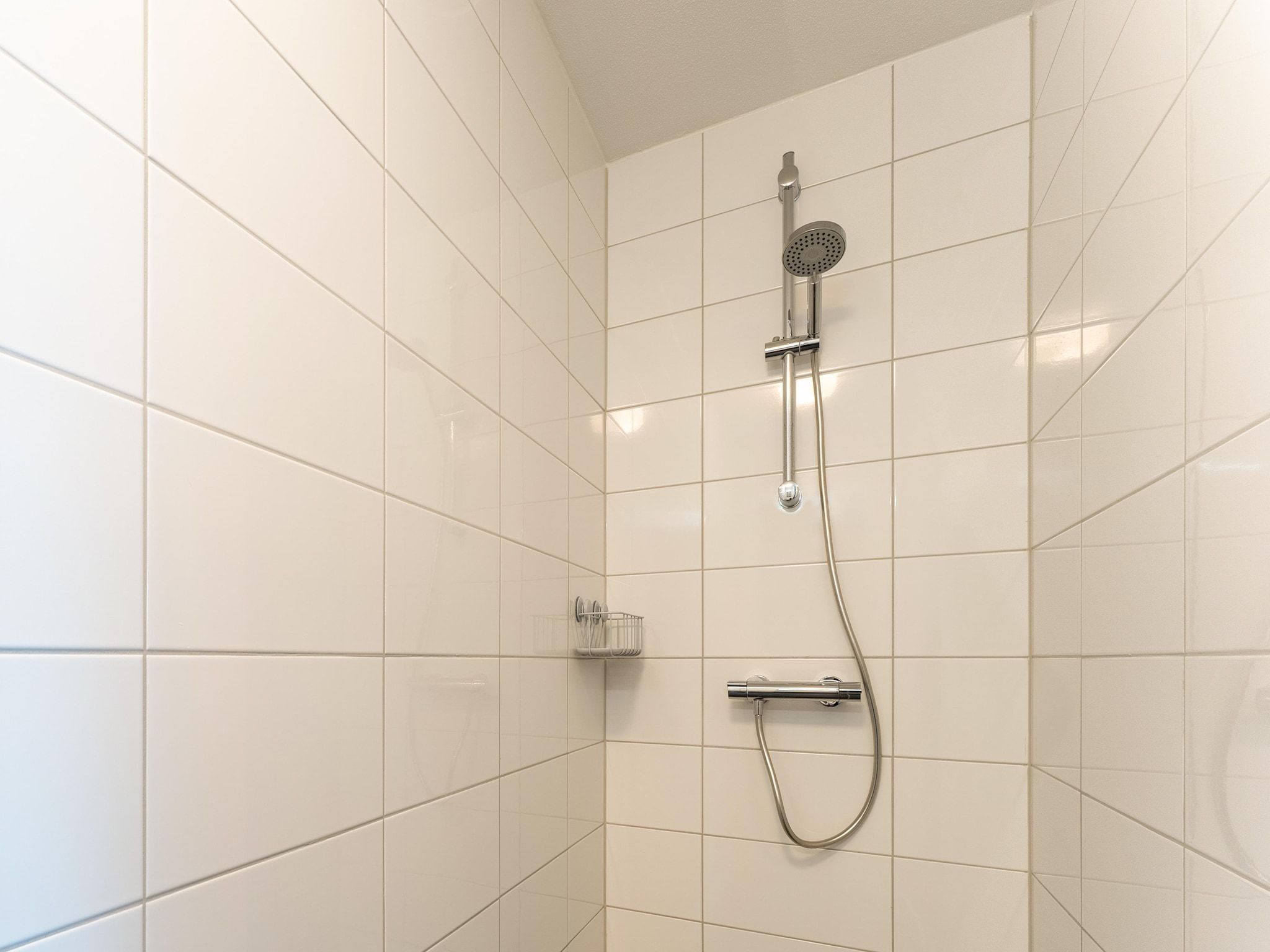 De badkamer van De Reiger Huis Nr 46 in Scherpenisse