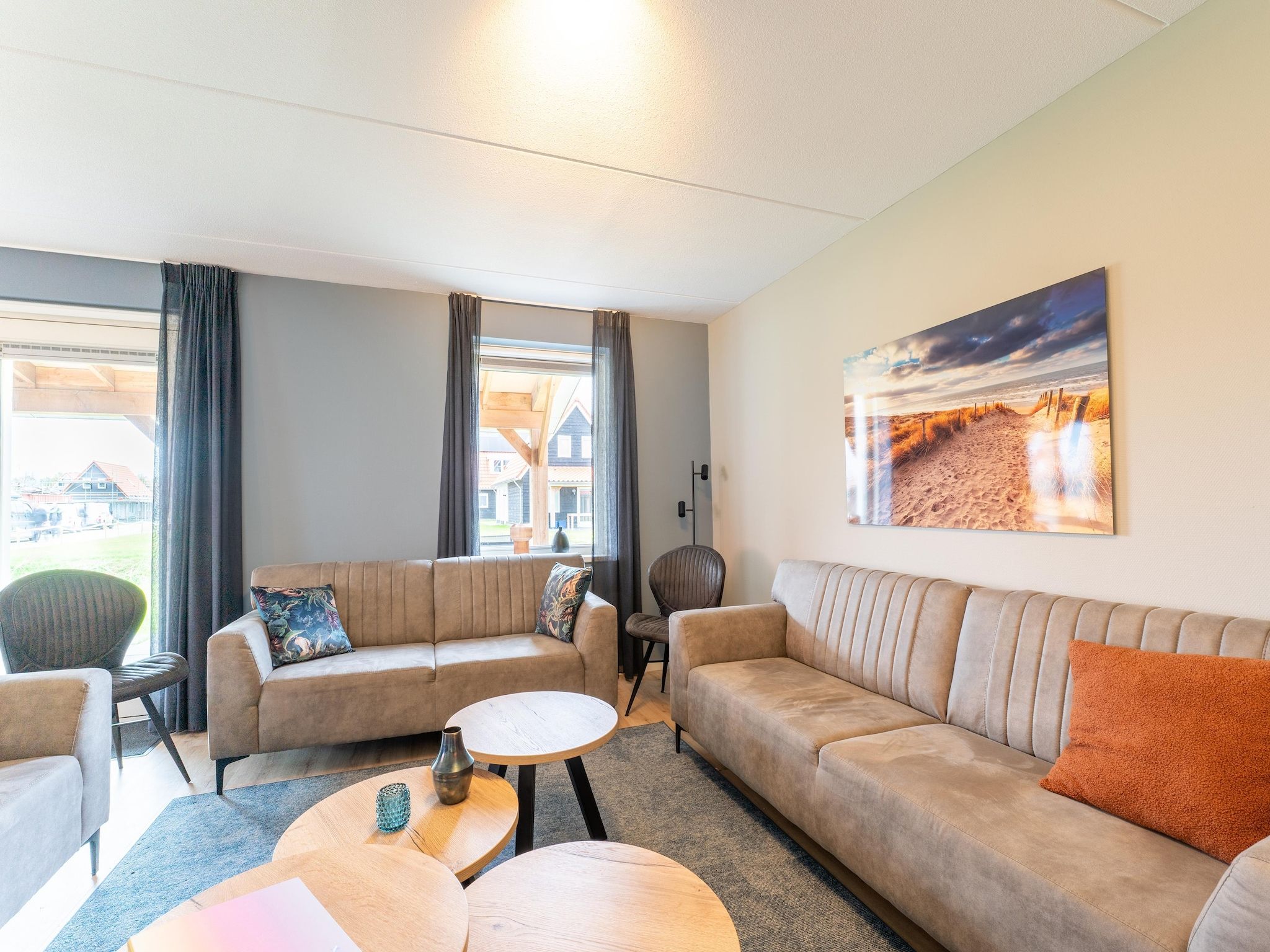 De woonkamer van De Pelikaan Huis Nr 45 in Scherpenisse