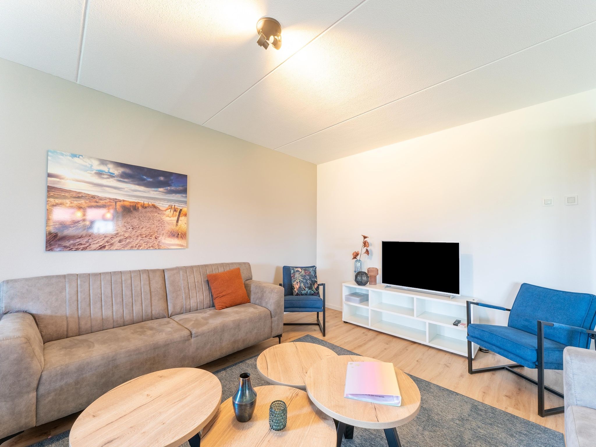 De woonkamer van De Pelikaan Huis Nr 45 in Scherpenisse