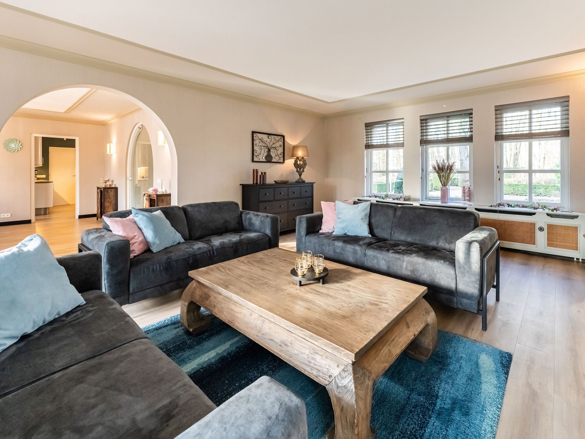 De woonkamer van Villa Loonse Duinen in Drunen