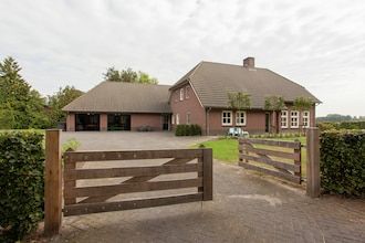Landhuis naast een natuurgebied in Leende