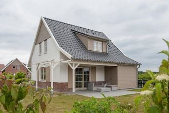 Villa in Klein Vink met Thermaalbad toegang in Arcen
