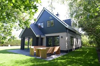 Villa op Texel bij Strand en Natuurgebied in De Koog-Texel