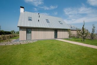 Villa Oosterdam | Geschikt voor 10 personen in Tholen