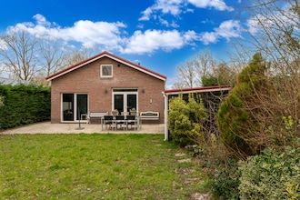 Vakantiehuis in Zeeland bij Meer in Baarland