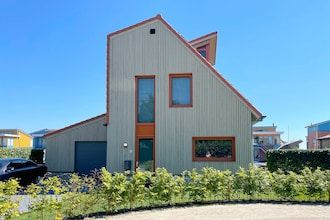 Watervilla in Heeg aan Heegermeer in Heeg